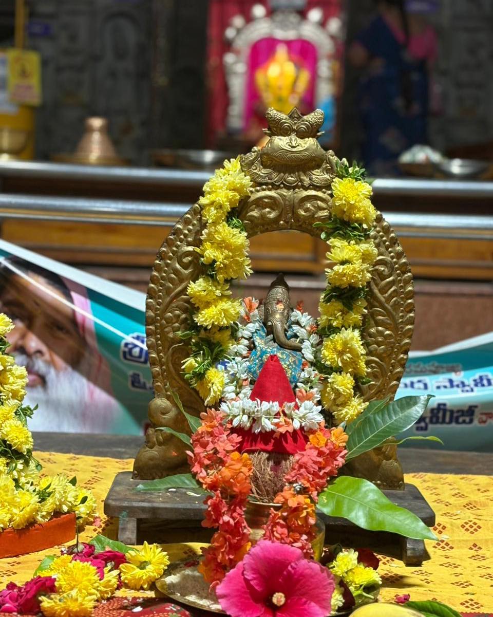 Ma... - Marakatarajeswari Devi Temple, SGS Ashrama, Vijayawada