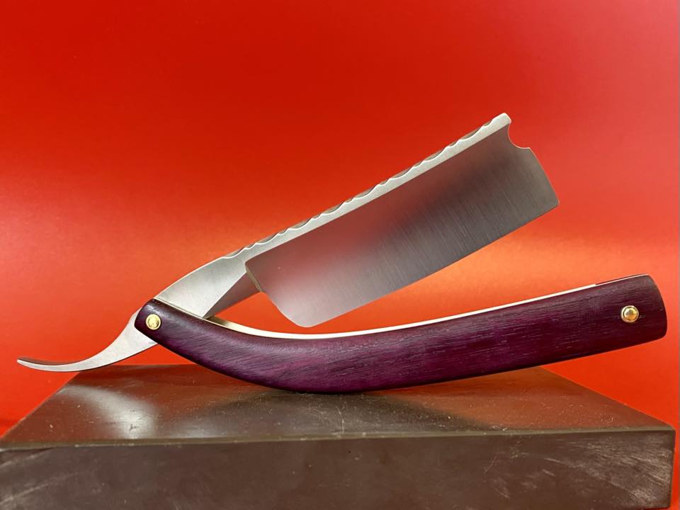 The straight razor