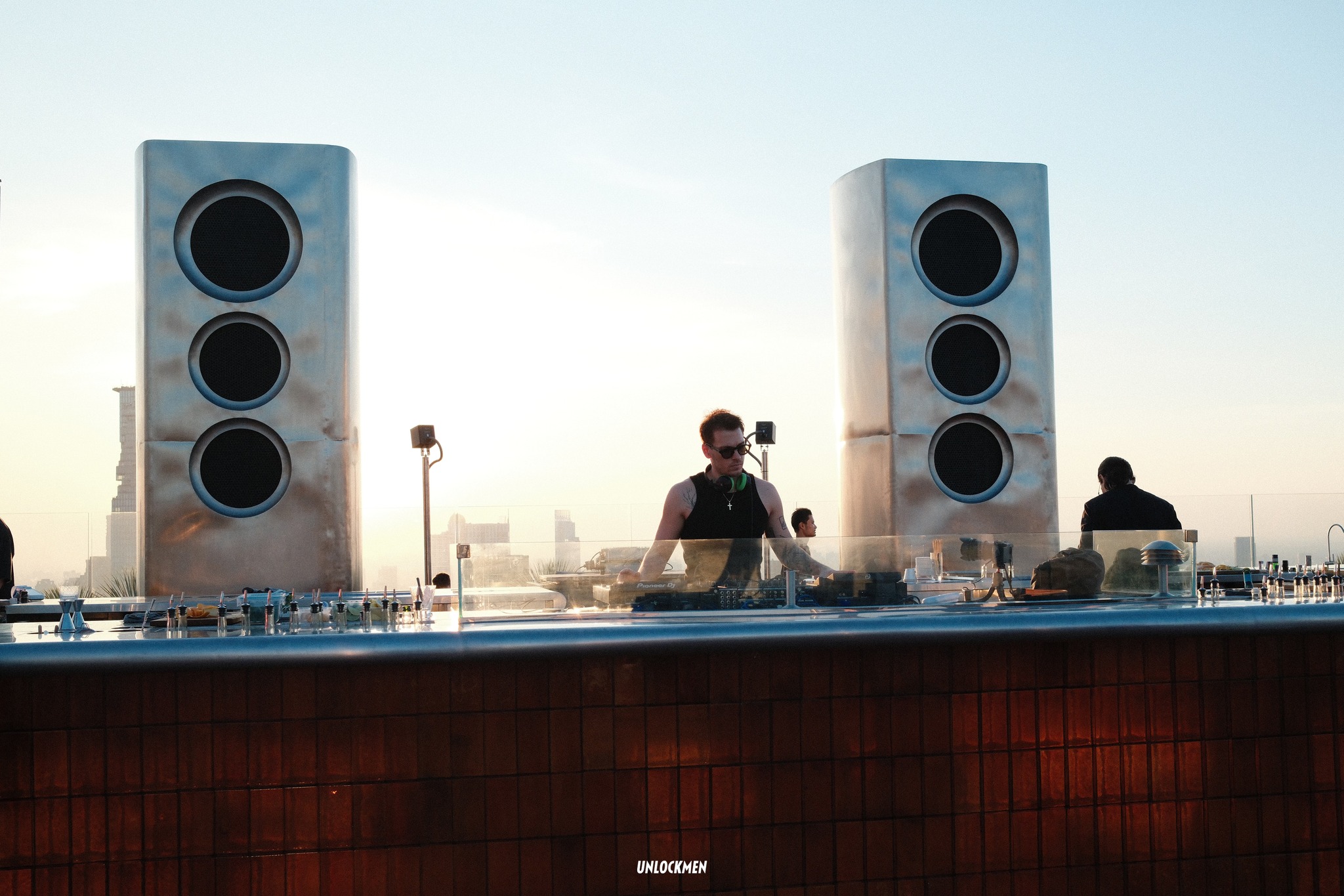 Unlockmen - UNLOCK THE CITY: ÆTHER – rooftop bar บนชั้น 44... | Facebook
