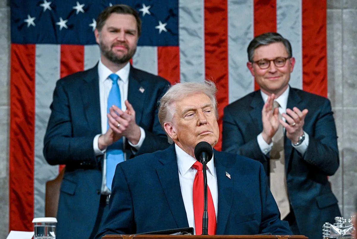 Yahoo - Throughout Trump's remarks Tuesday night, ABC News live fact ...