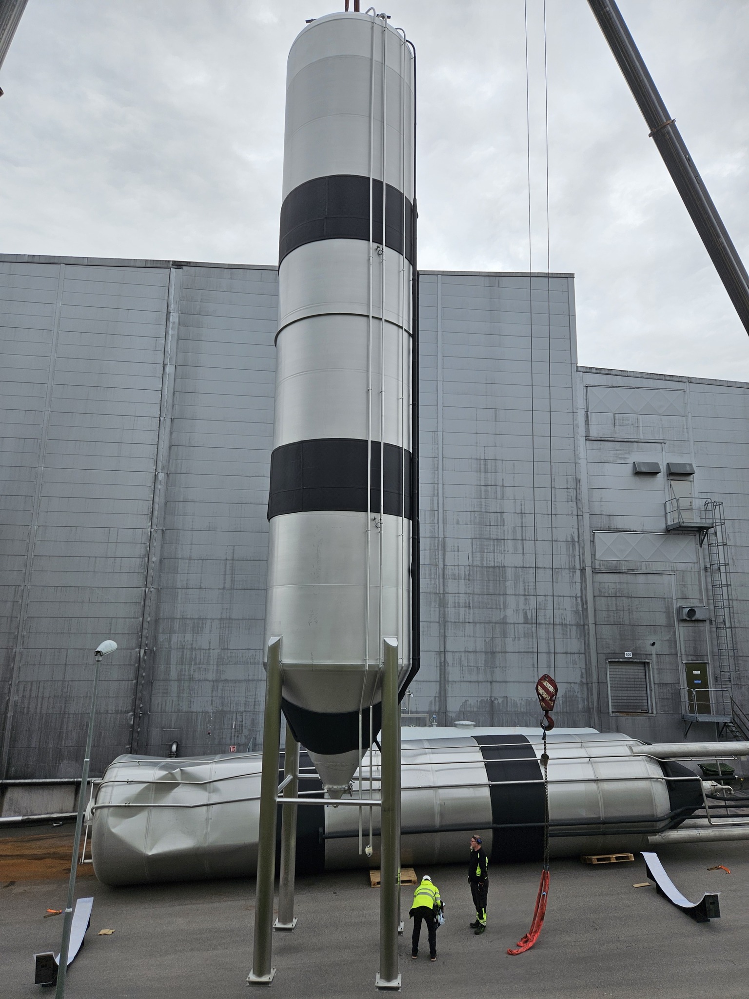 Spendrups Bryggeri - 25 000 liter Norrlands Ljus paketerades i nytt ...