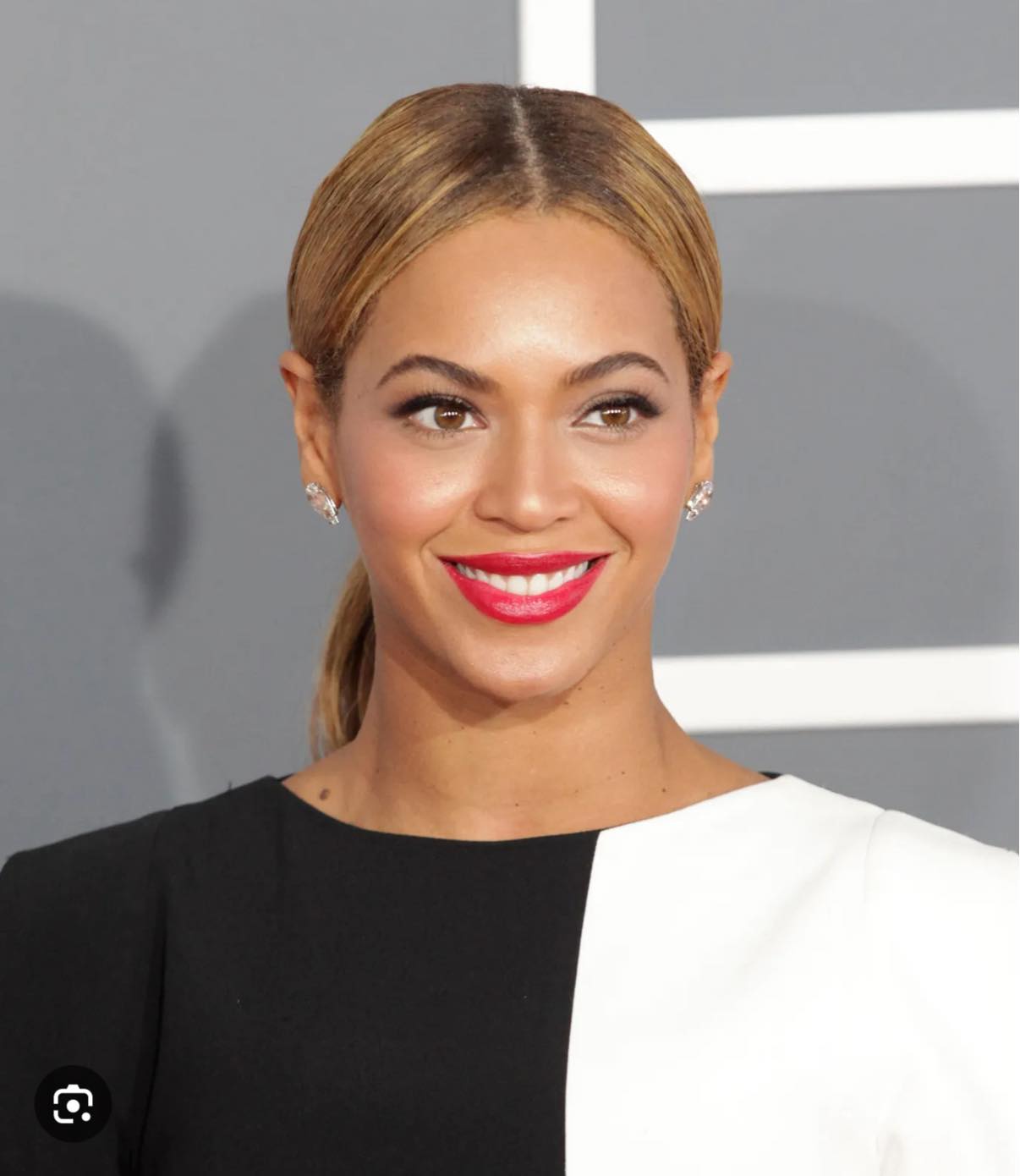 JiggaJaic - Dinner with Beyoncé or $500 in food stamps 👀 | Facebook