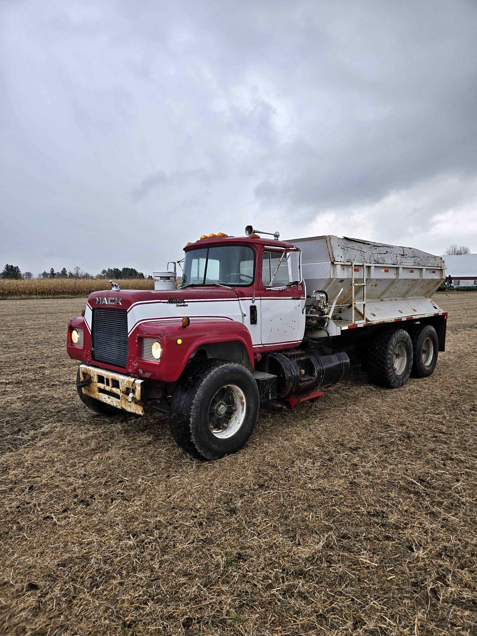 1984 Mack lime spreader. - Commercial Vehicles - Junction City ...