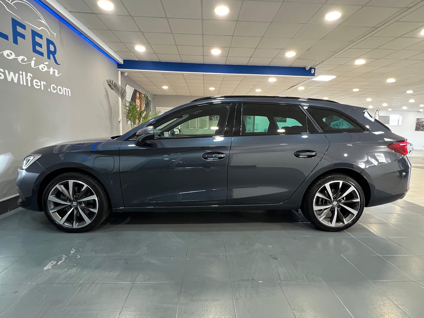 Autos Wilfer - Autos Wilfer added a new photo — at Autos...