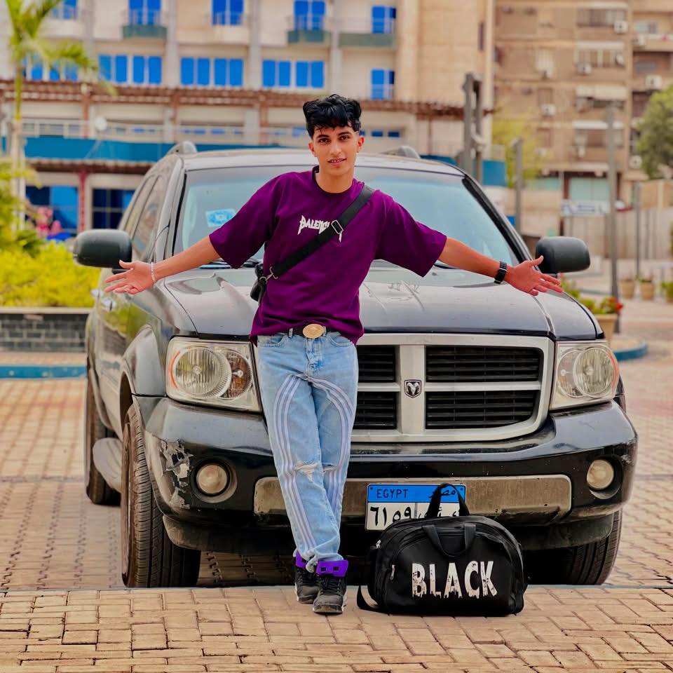 ‏طالما ما بأذيش حد يبقى طظ في الناس 🫵🏻😉 | محمد شقاوة | Facebook