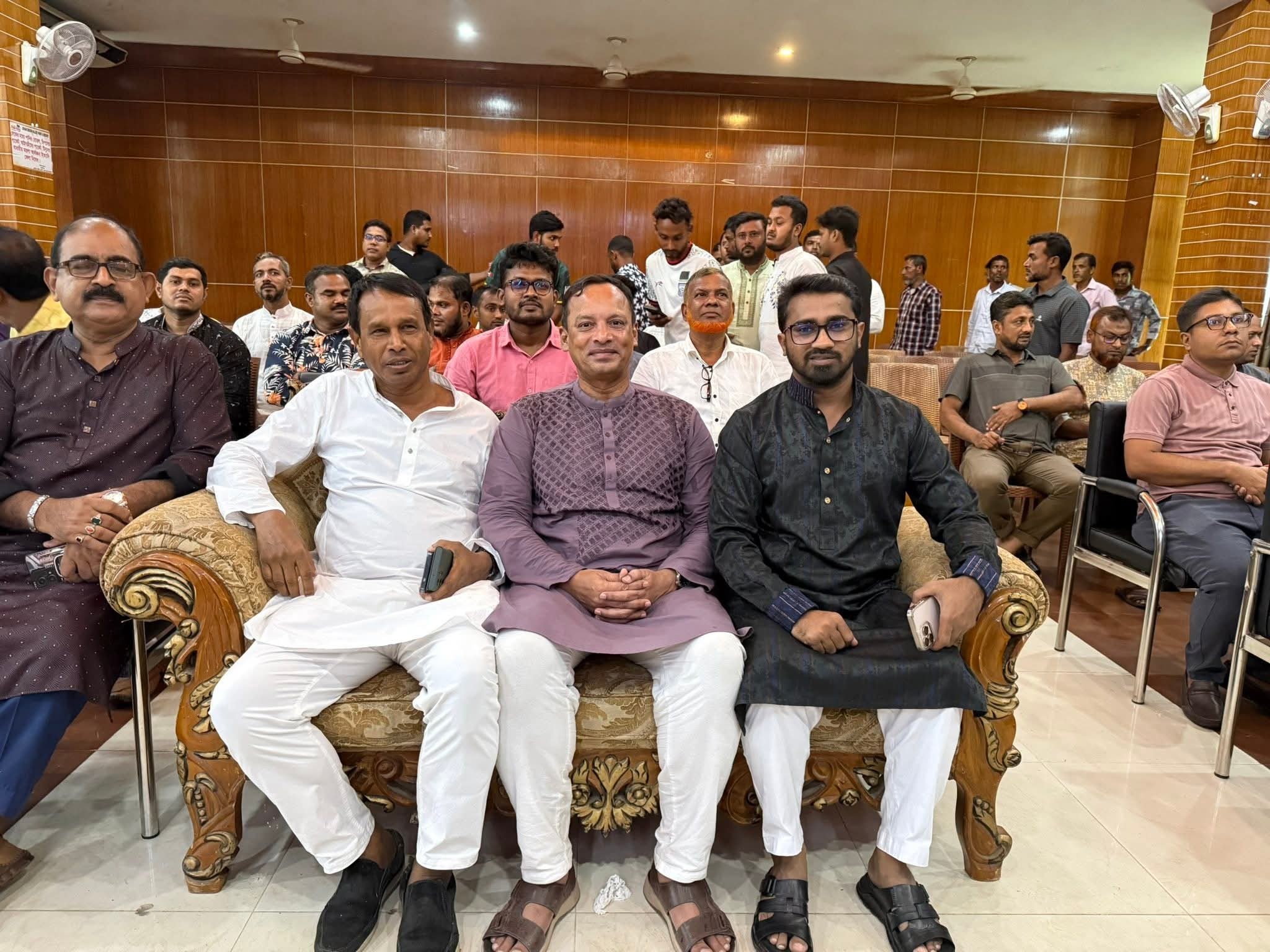 Md Rashed Khan - Md Rashed Khan added a new photo.
