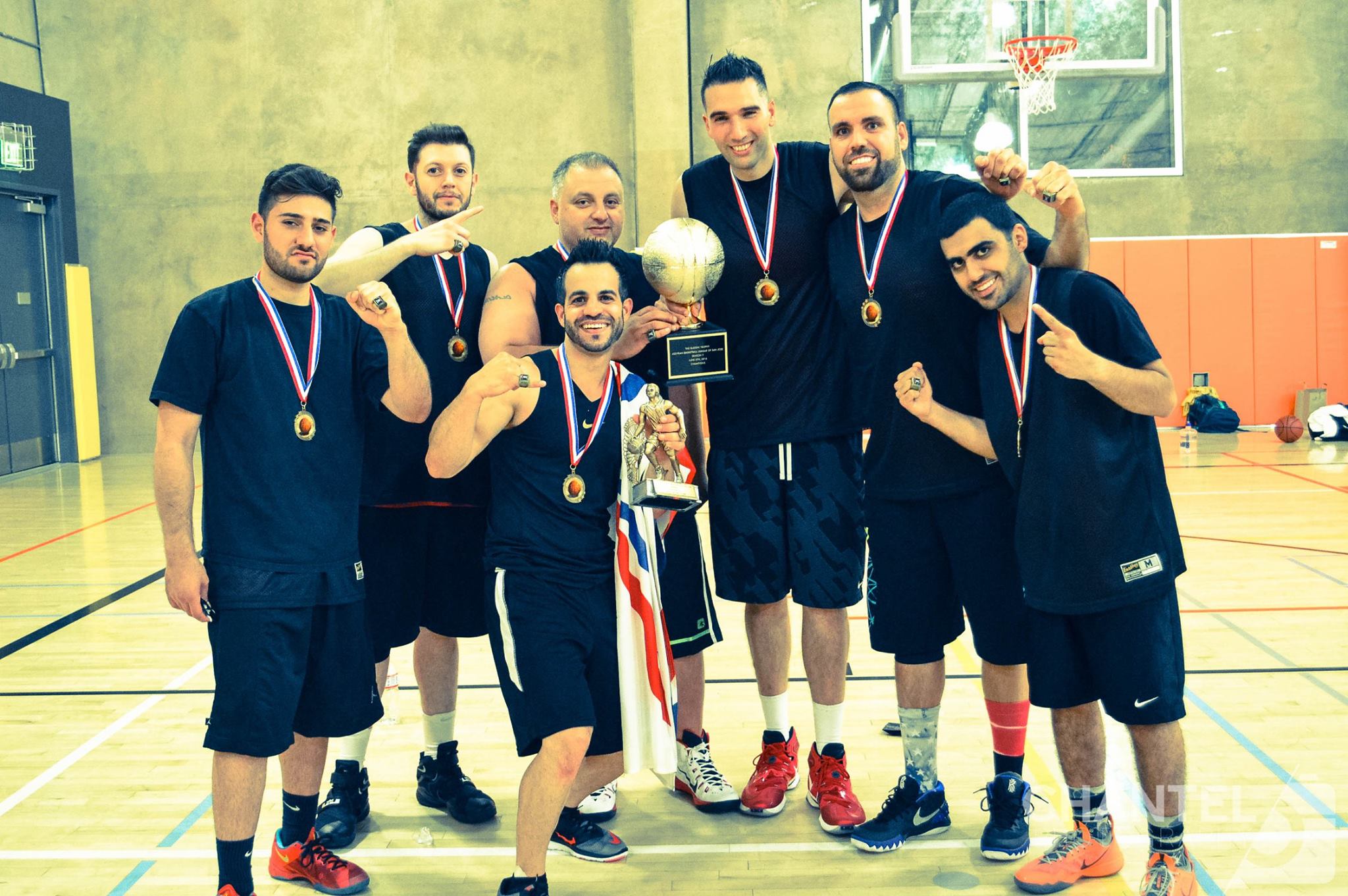 Follow: Infinite Sports Association