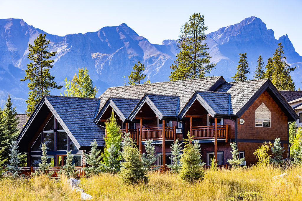 🍁Discover Canada this year and... - Charming Inns of Alberta | Facebook
