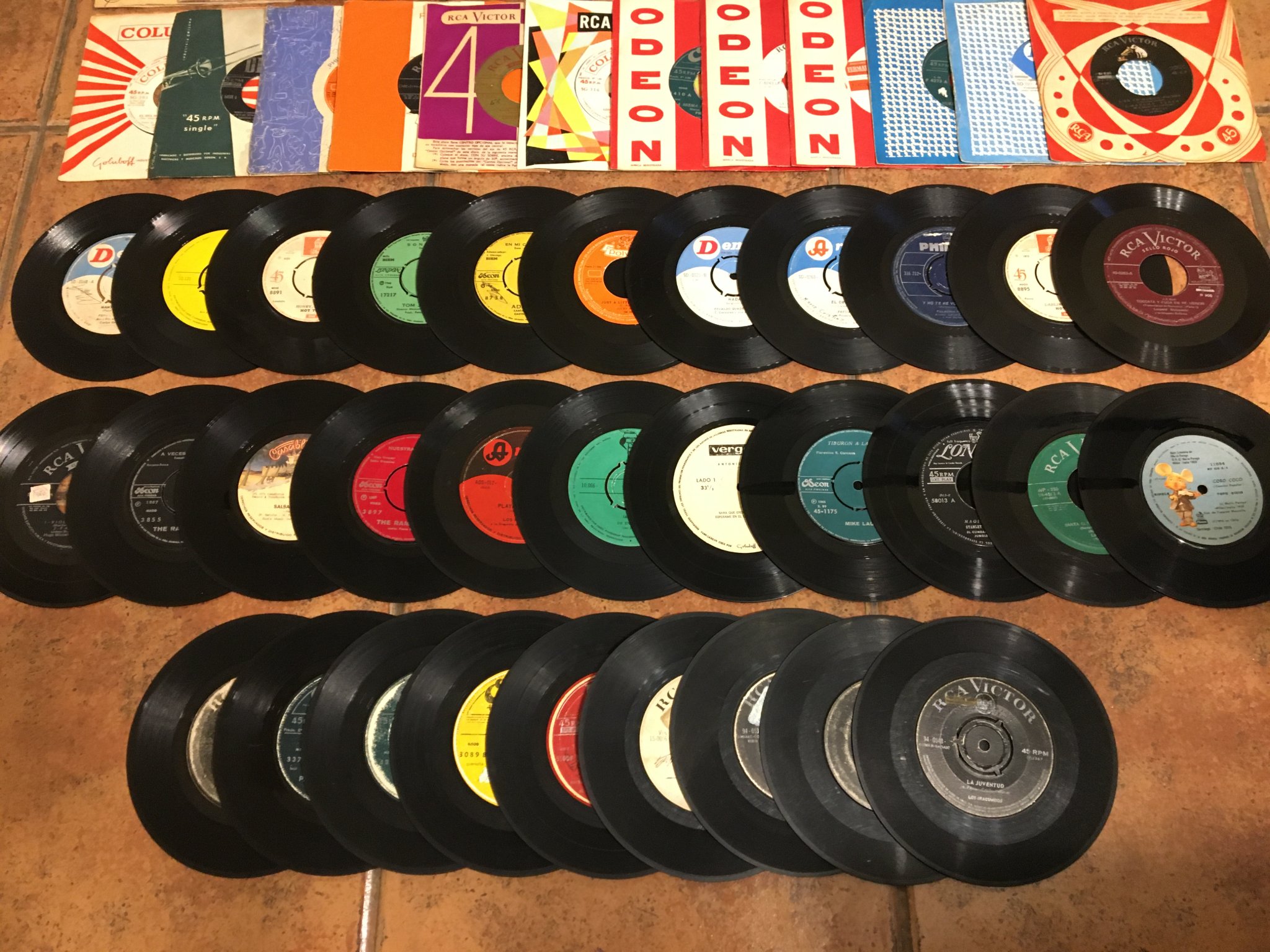 Colección de Antiguos Vinilos Singles 45 rpm Años 50' y 60' - Music ...