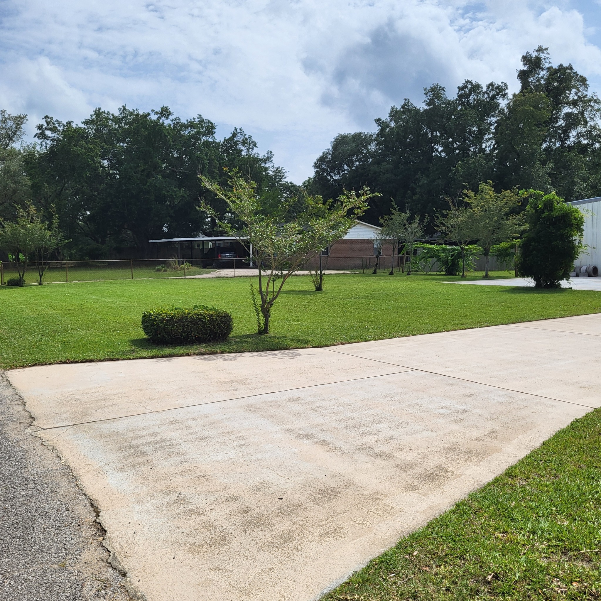 Cutting Edge Lawn Care... - Cutting Edge Lawn Care Pensacola