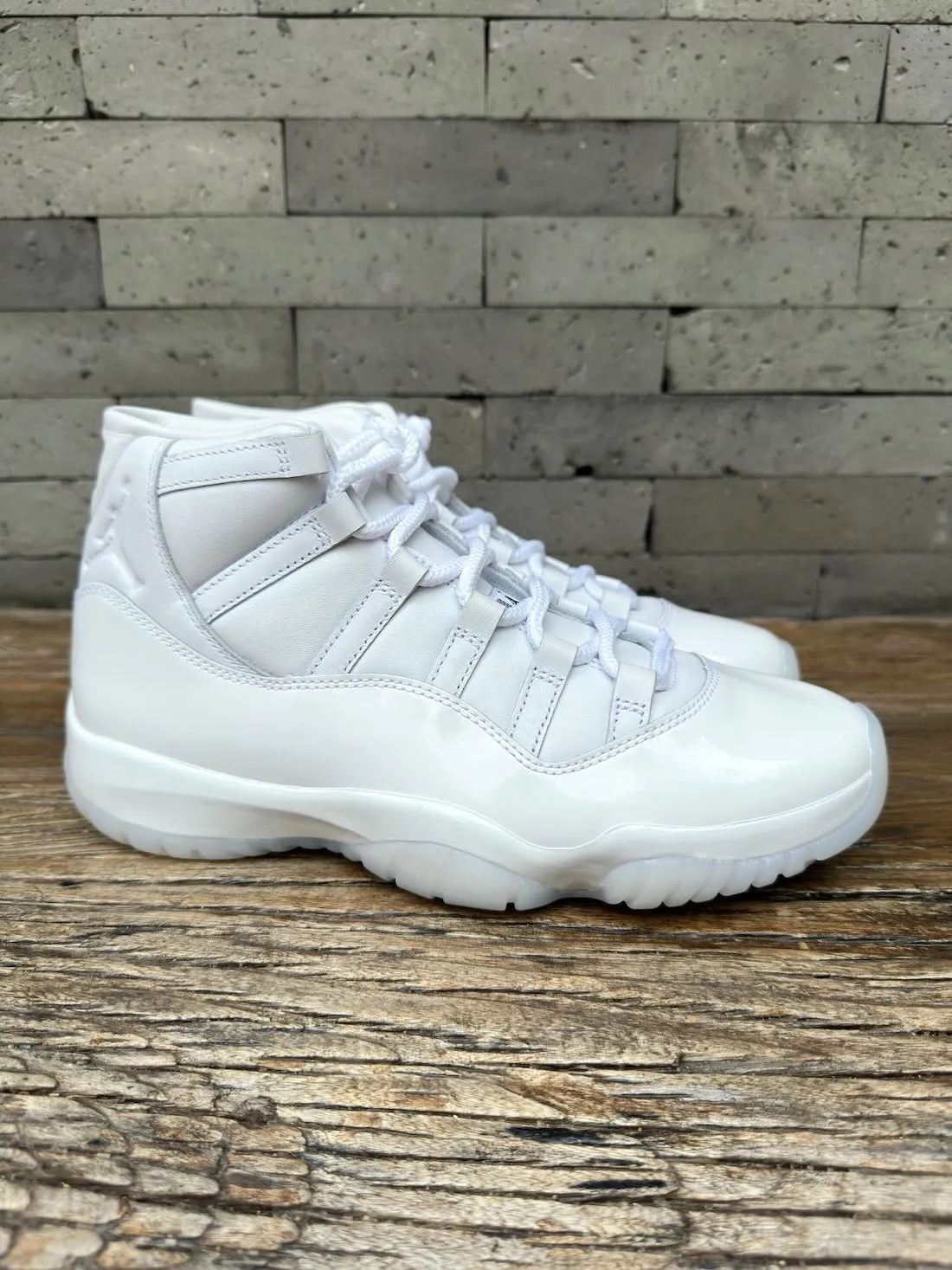 DETAILED LOOK: Comme des Garçons Homme Plus x Air Jordan 11 “White