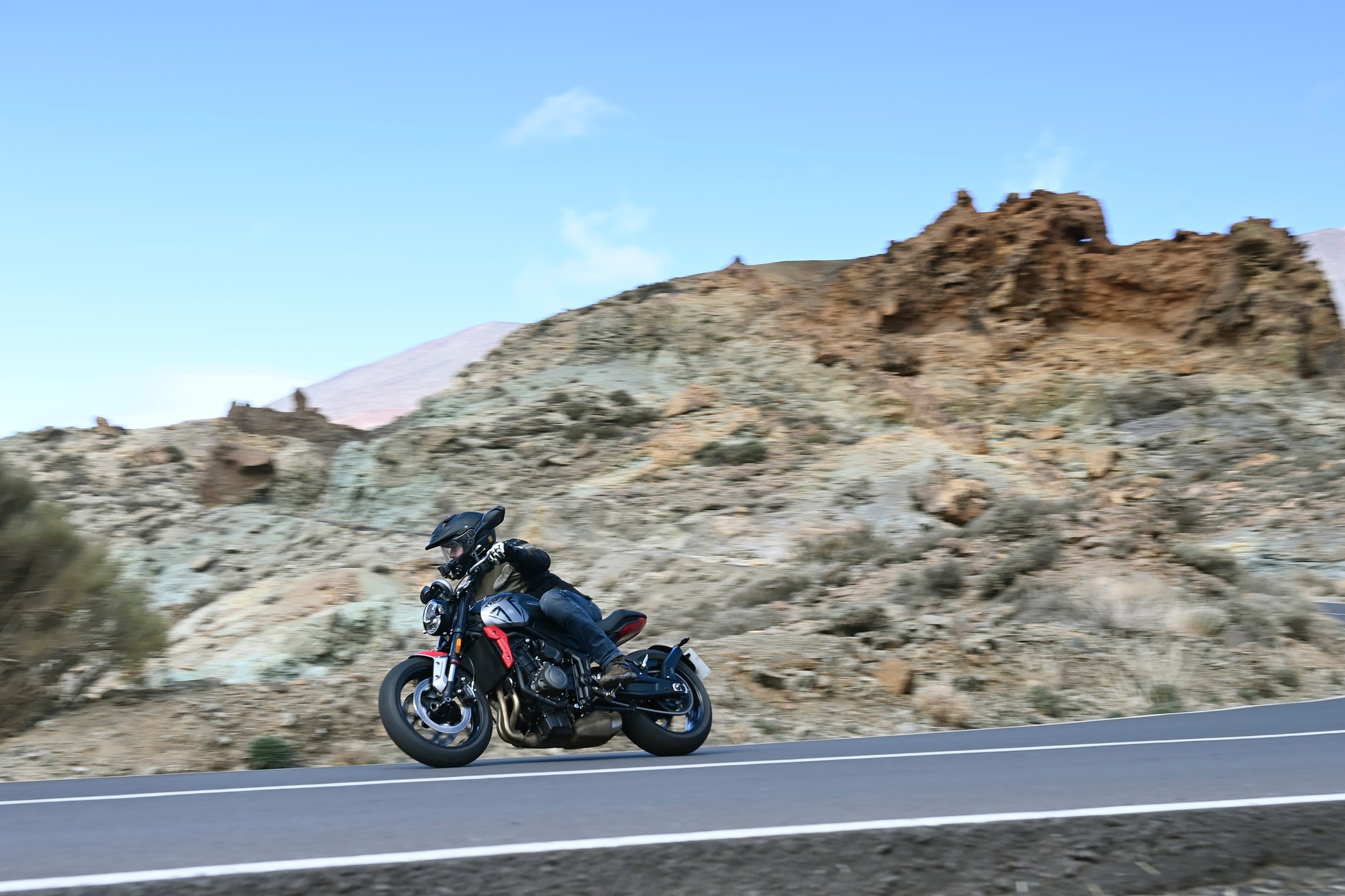 Ever forget to cancel your motorcycle's turn signal? Indimate stops ...