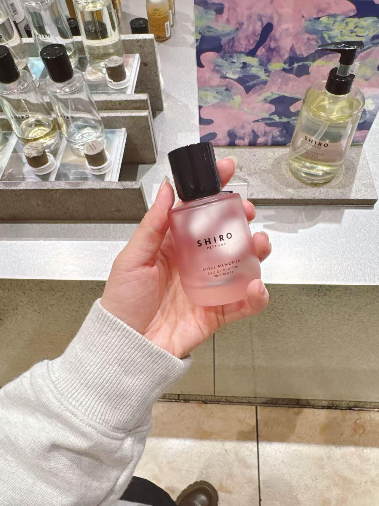 Shiro 香水Suede Memories 】 “ Shiro 23 ”50ml RM345 ? 细腻皮革调＋ 