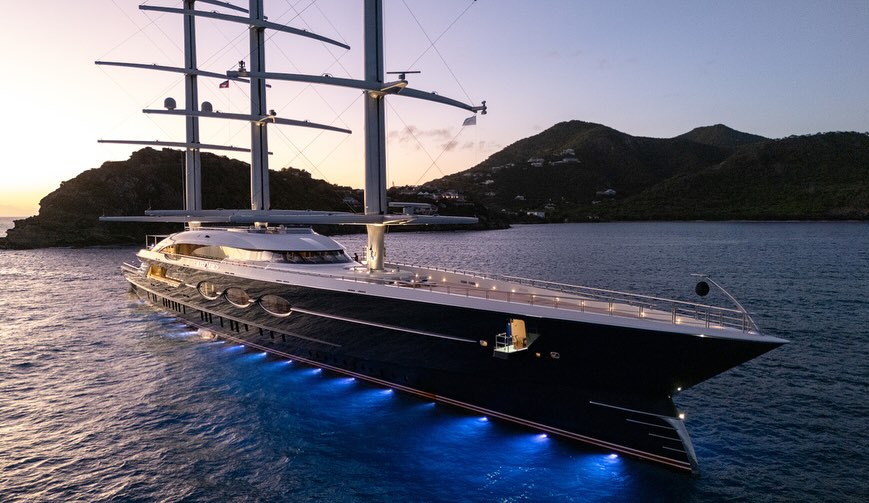 Dykstra Naval Architects - Kamaxitha, the award winning Spirit of ...