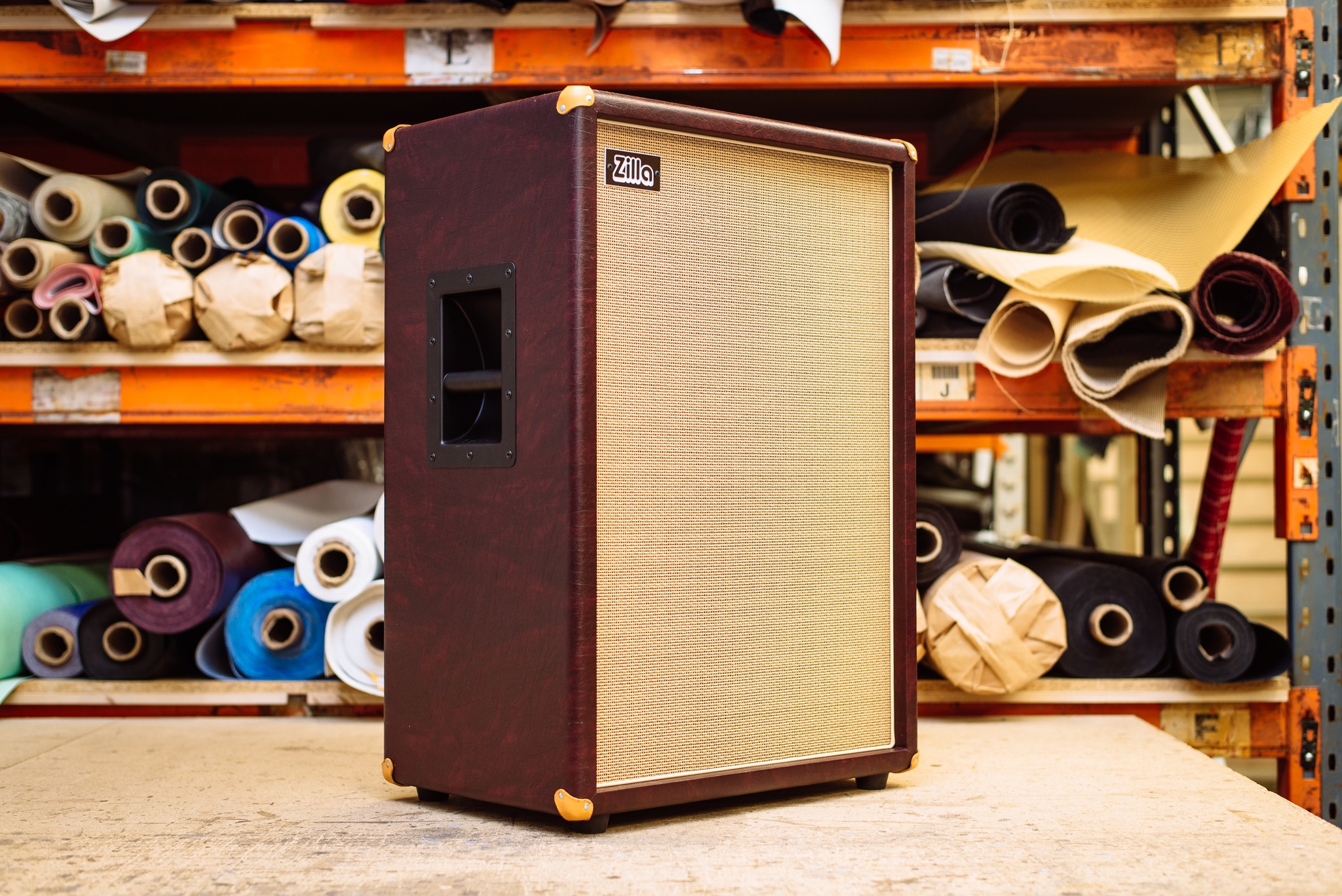 Here we have a vertical Super Fatboy 2x12 in purple bronco with a