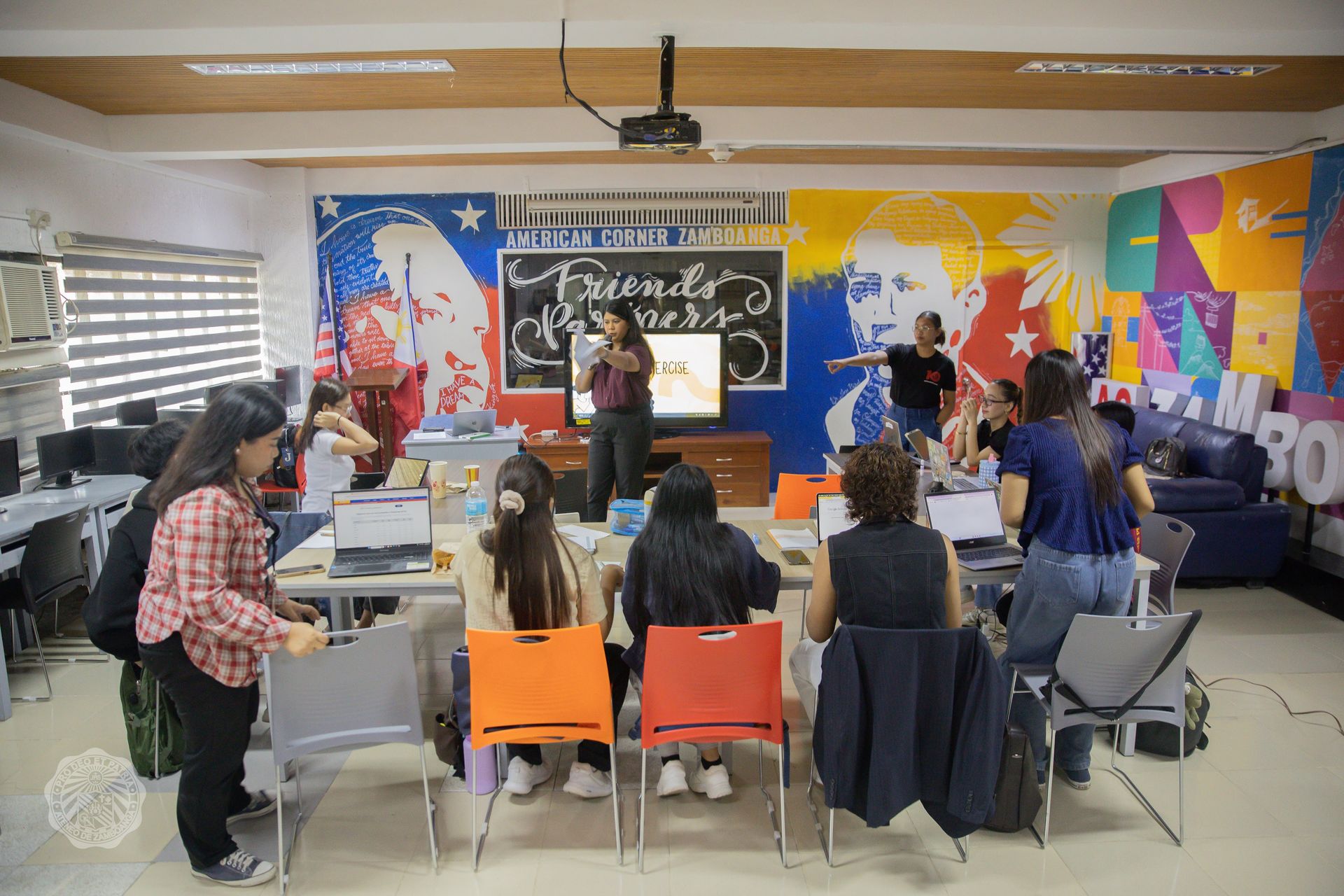Rappler - WRITING THE STORY OF ZAMBOANGA 🧡 Rappler trained 11 student ...
