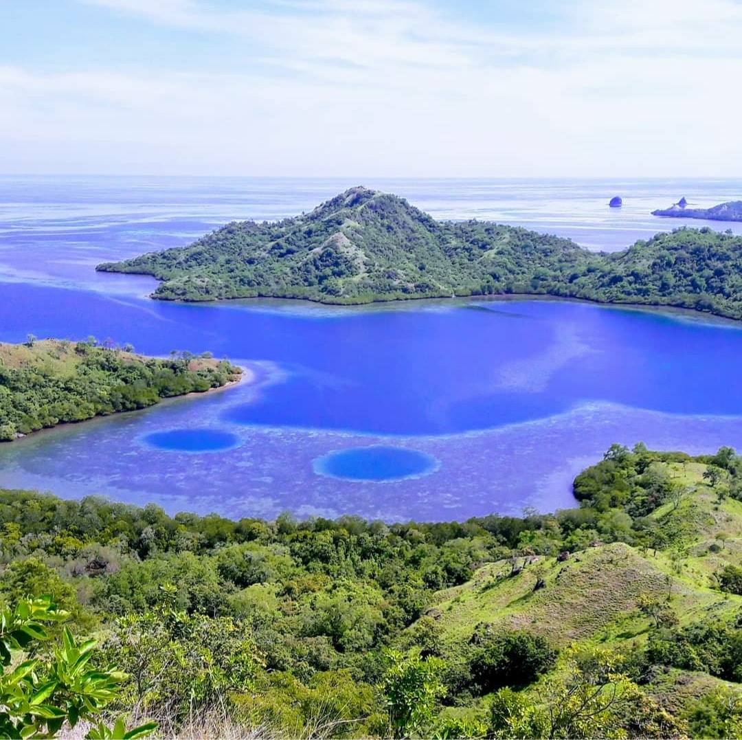 Watu Mitong Riung | Bajawa
