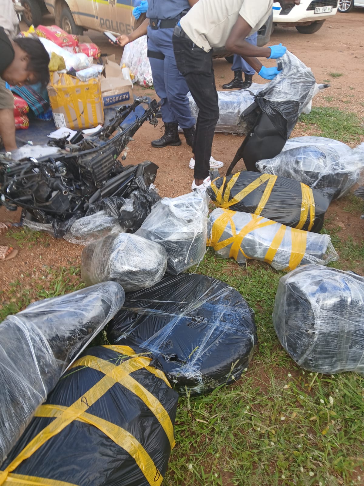 South - #PoliceVisibility #PartnershipPolicing Limpopo police have ...