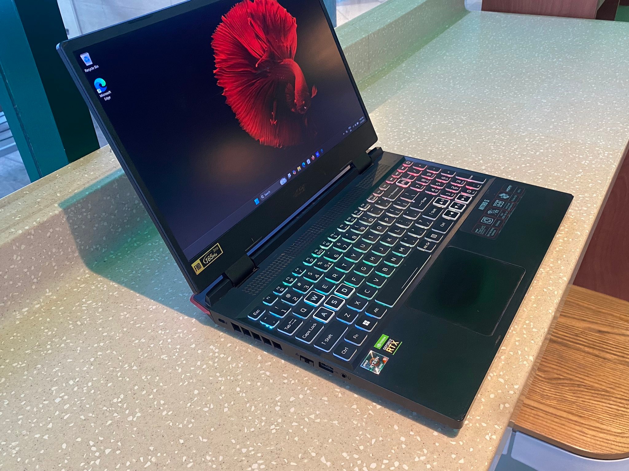 Nec Versa Pro VK540 Ryzen 5 5500u 8gb ddr4 256gb ssd 13.3 display