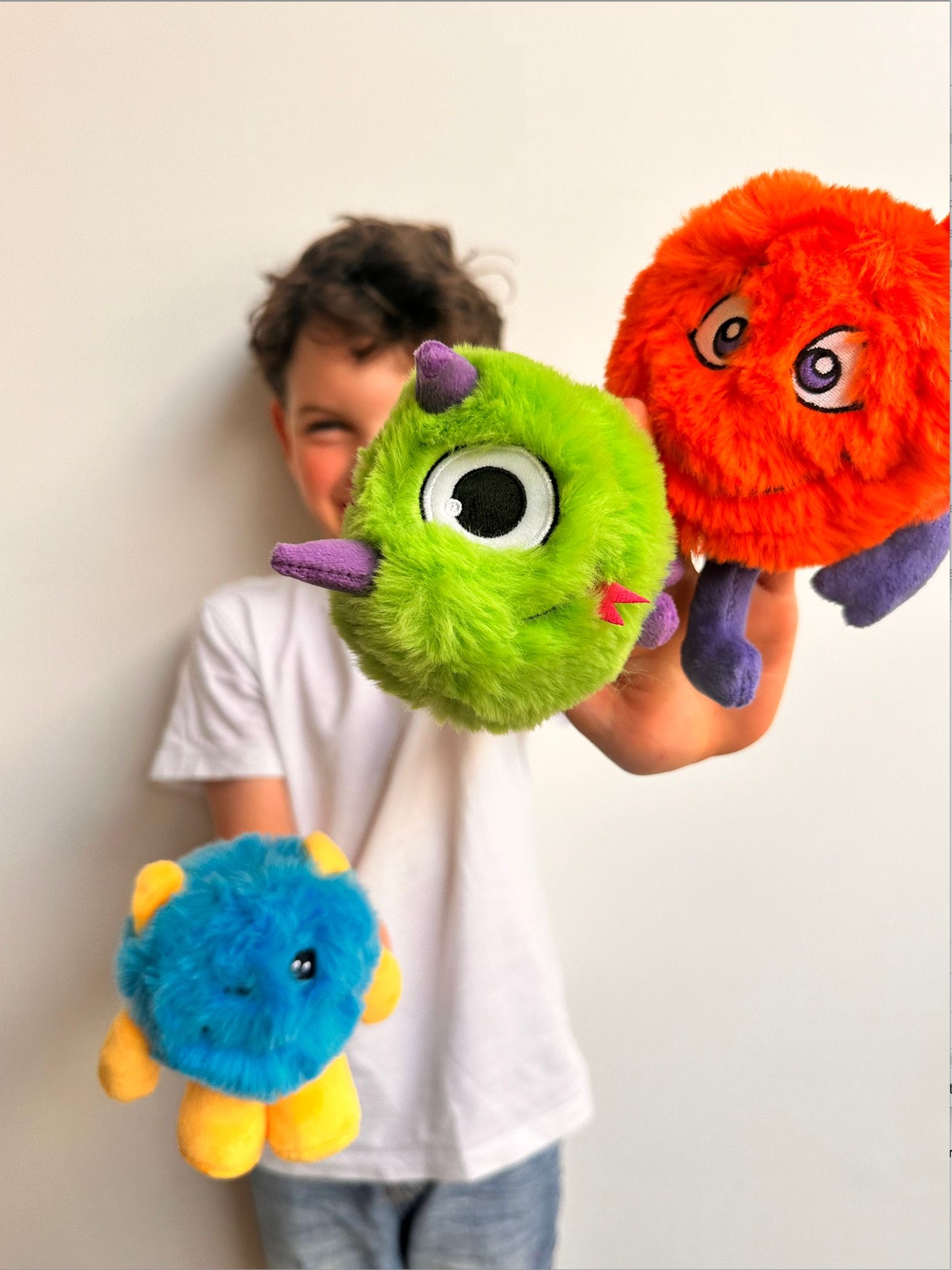 The Puppet - Meet the Micro Monsters! Womp, Glunk, Orbix, Snaggle ...