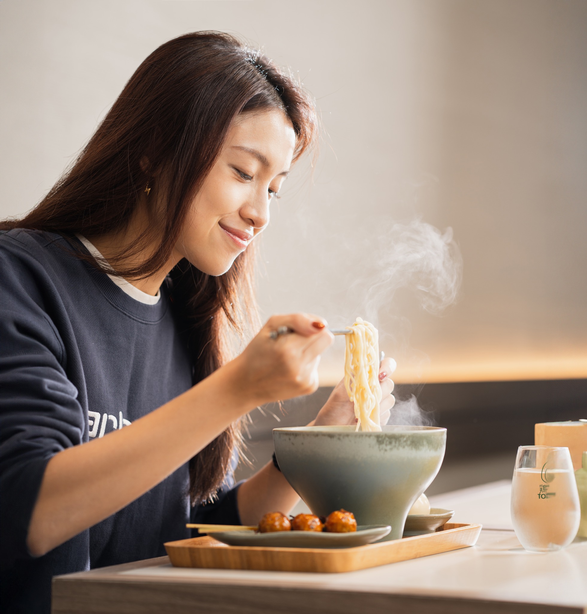 小三美日 - 雞湯桑X「八咫鳥」居山師傅🍜🔥 在家也能暢吃拉麵👉https://s3vip.tw/1opP ... | Facebook