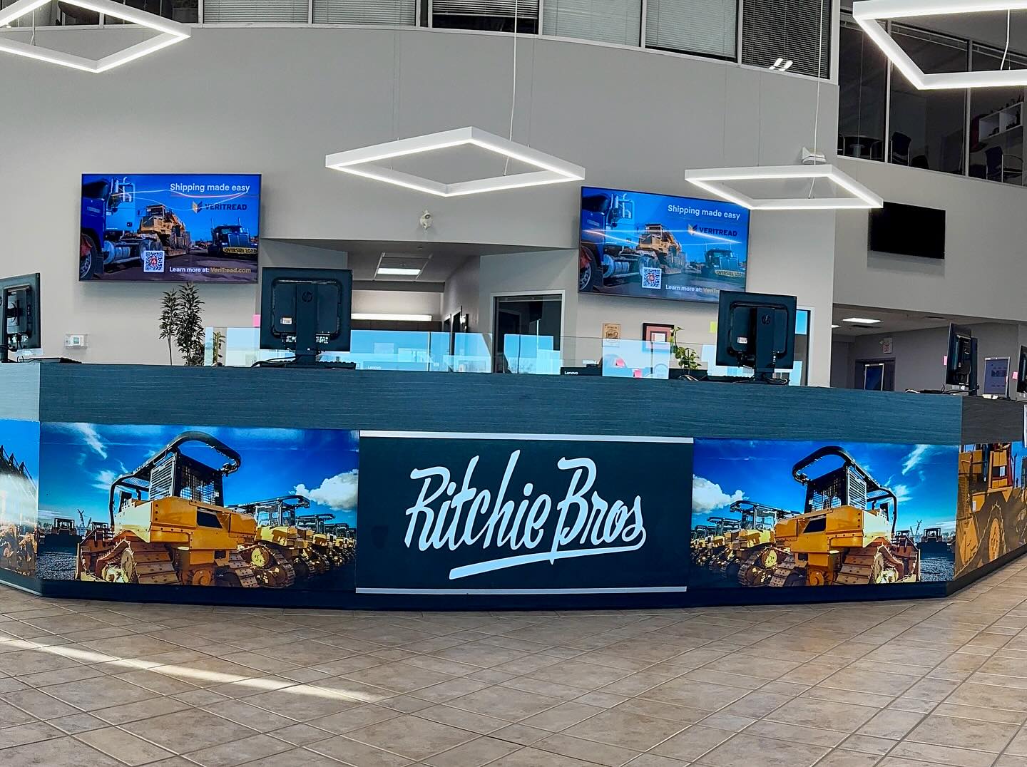 Urban Vinyl Signage | Leduc AB