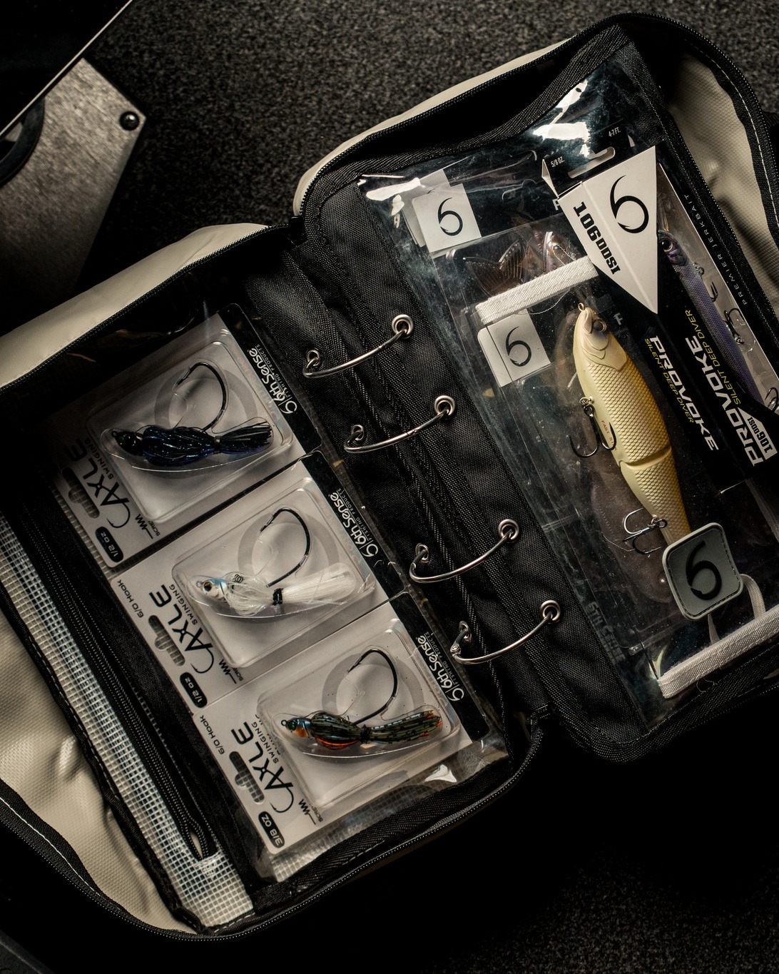 bass pro fishing lure binder Dr.Fish Soft Bait Zipper grab speed zippers Bass Pro Shops Utility Binder