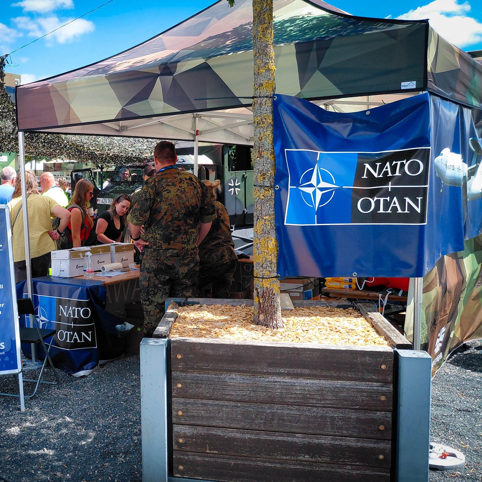 NATO... - NATO Airborne Early Warning & Control Force