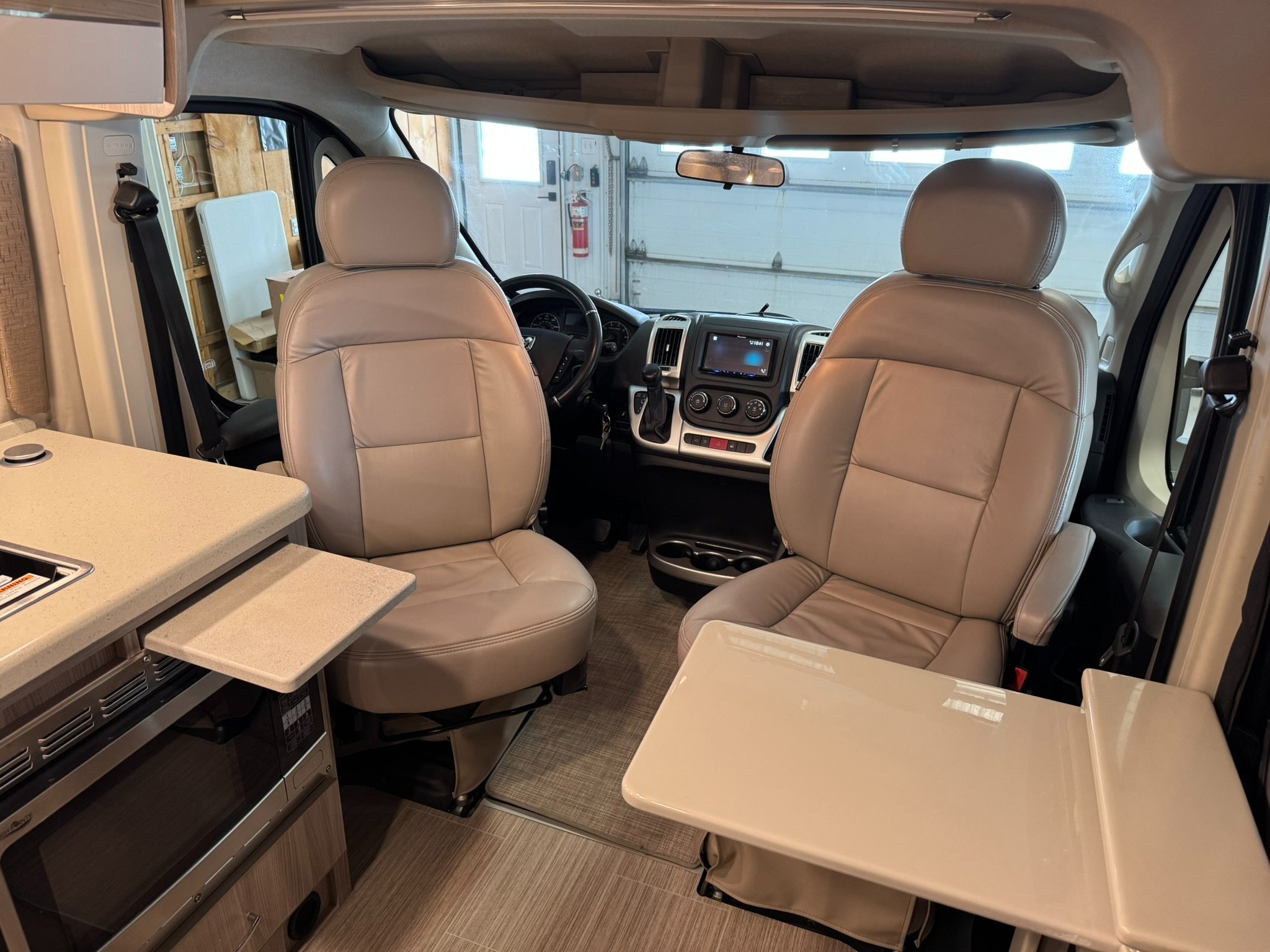 2022 Motorisé Classe B RAM PROMASTER THOR SEQUENCE 20L ( GARANTIE 6 ANS ...