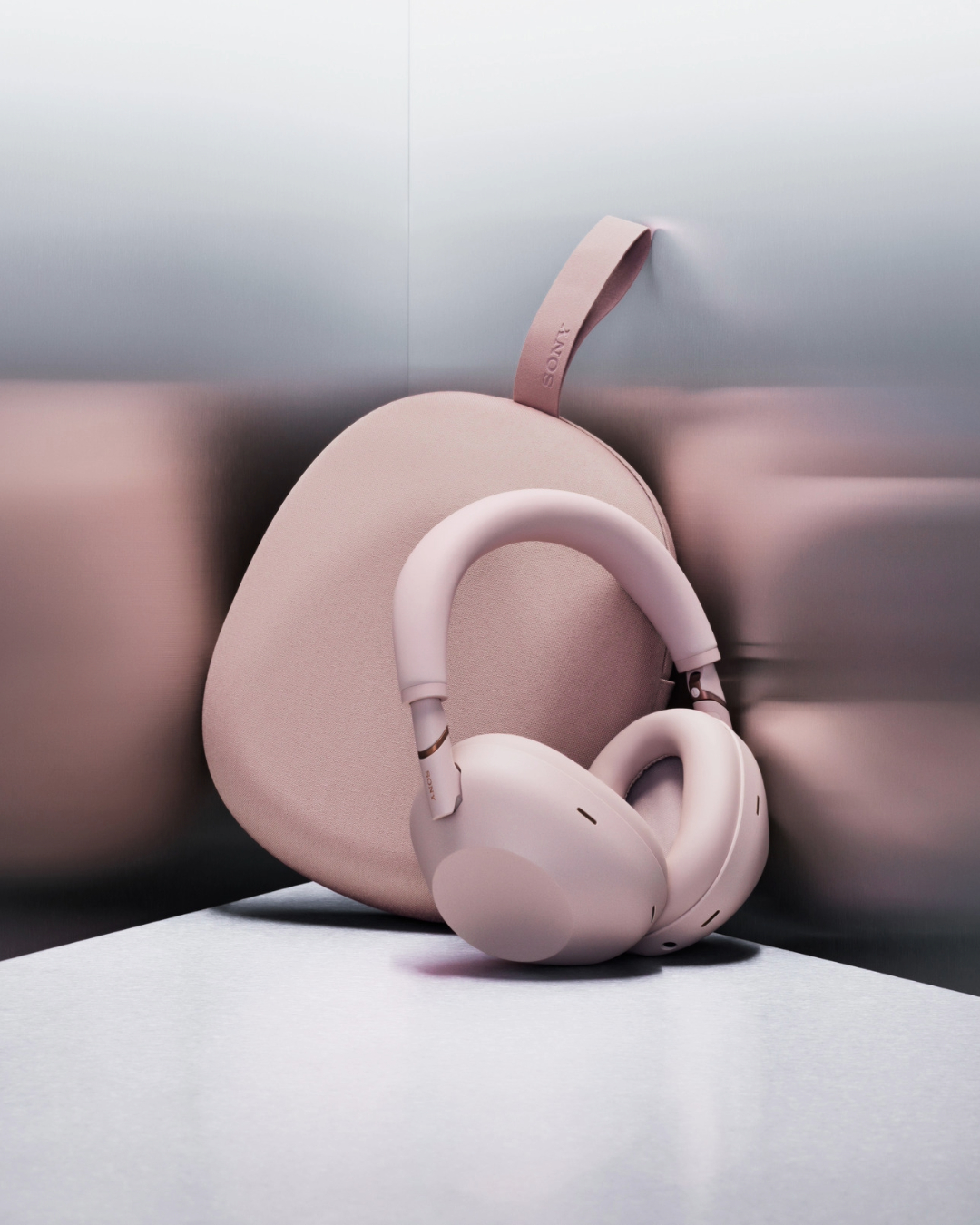 Love at first listen 💗 The WH-1000XM6 in Sand Pink is here! Be