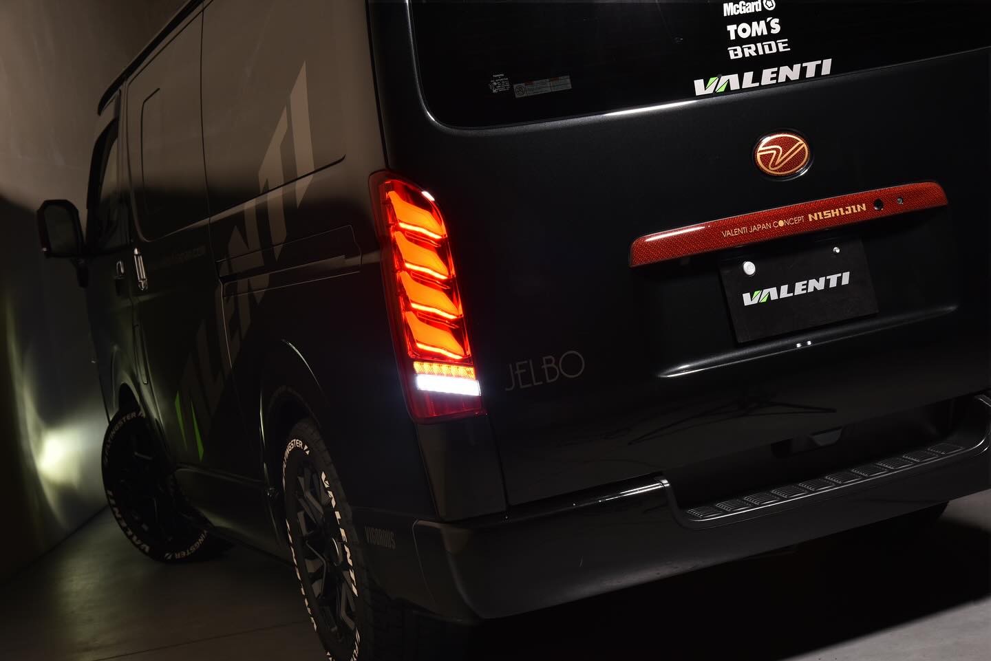Valenti - JEWEL LED TAIL LAMP ULTRA Γ OEA搭載。圧倒的な存在感で 