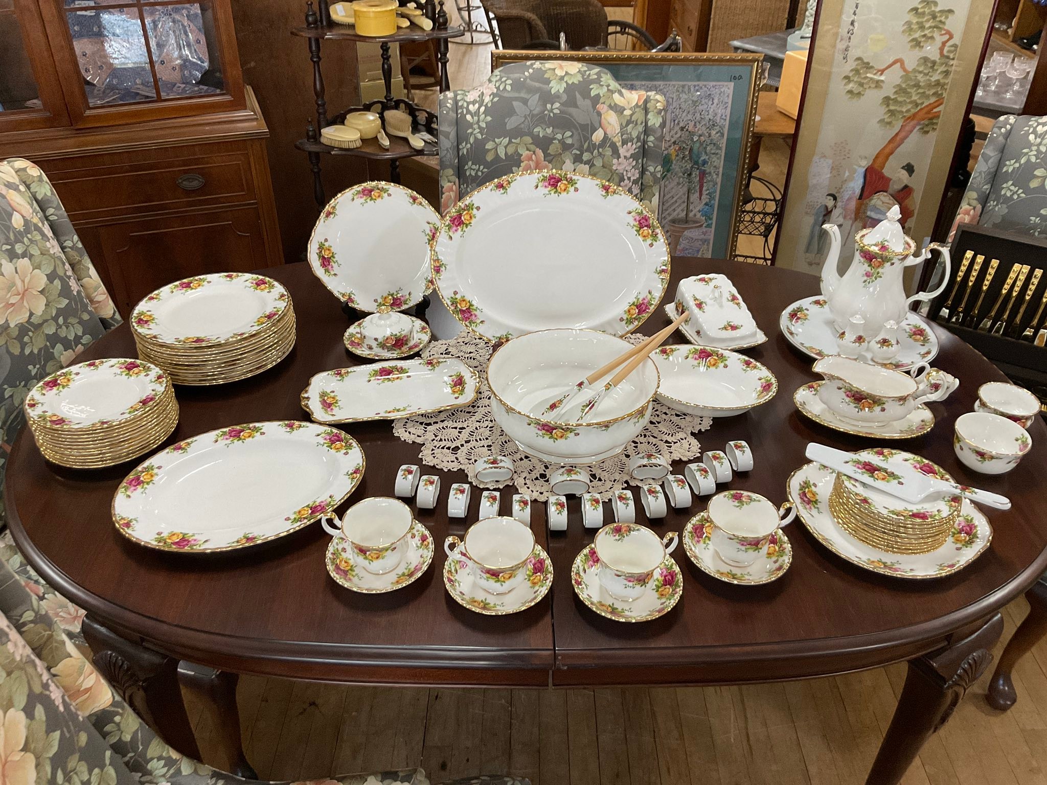👑SOLD SOLD SOLD SOLD👑 ✨💐Royal Albert Old Country Roses Dinner