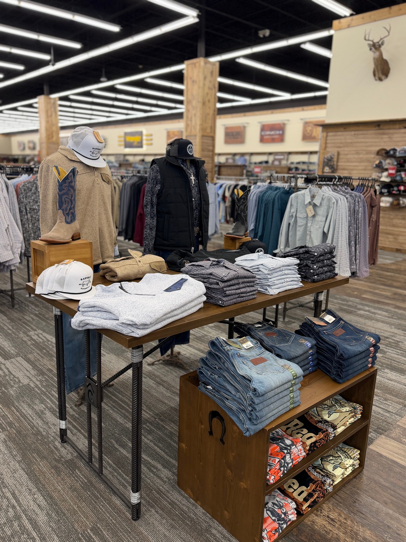 men's dress clothes near me Start here. Our feature table is stocked with standout styles, everyday staples, and hard-to-miss values. 📍Euless, Texas https://cavender-s.visitlink.me/iruji3 Casual Maat:38 US WEDDING Champagne Bridesmaid Dress, Bridesmaid