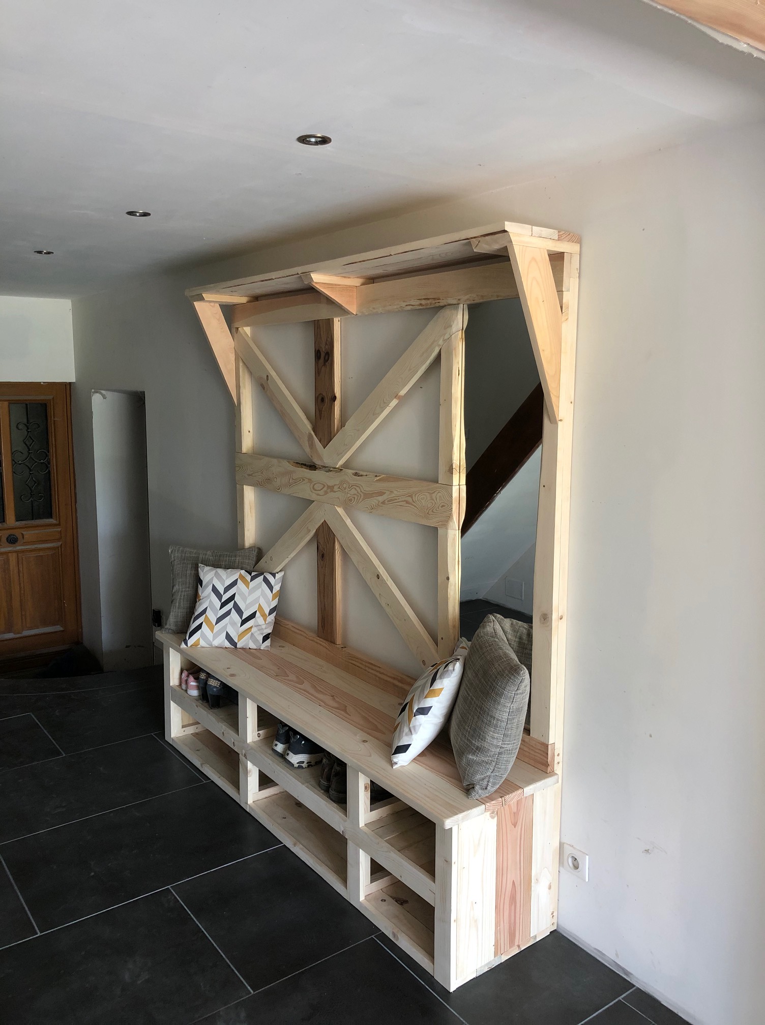 Fabriquer Un Vestiaire D Entrée En Bois
