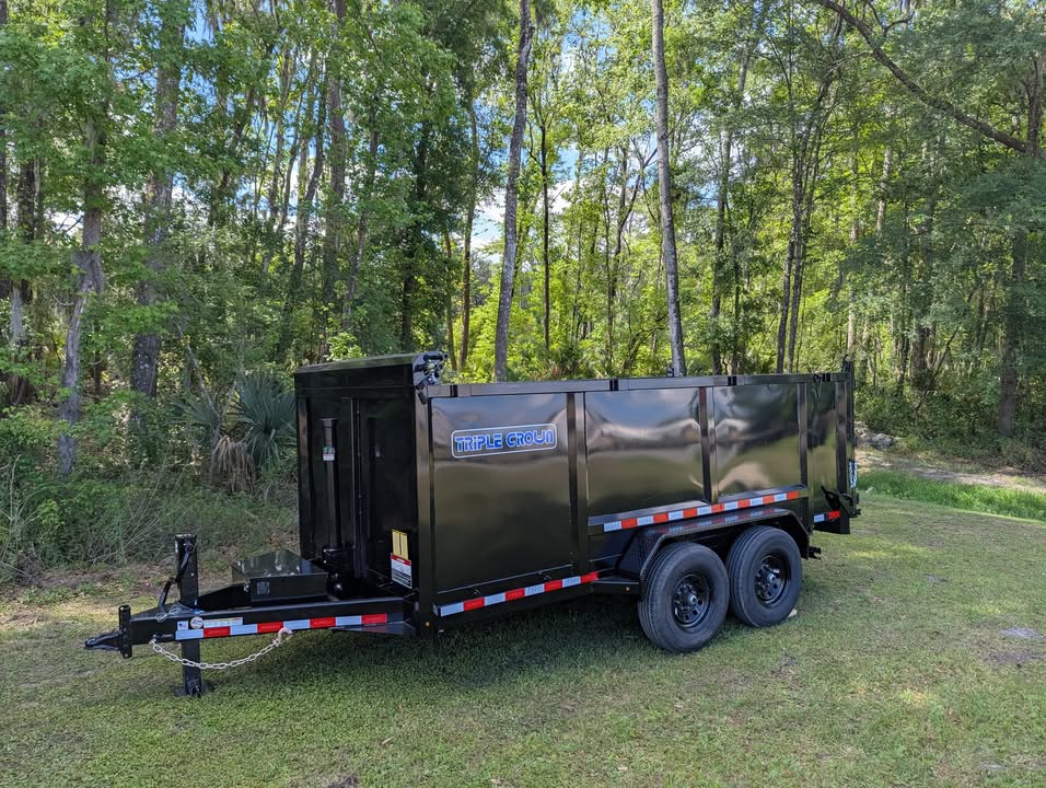 J&R - THE KING OF THE JOB SITE HAS ARRIVED. This Triple Crown dump ...