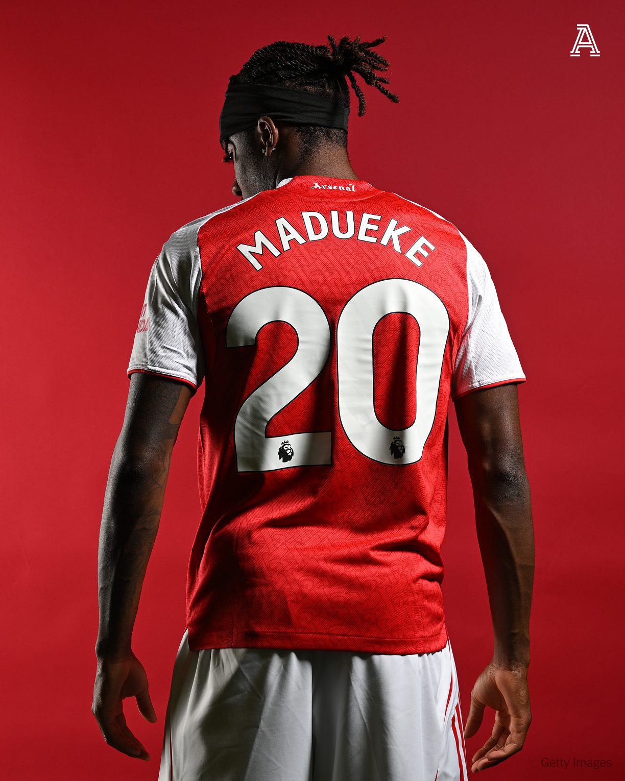 Noni Madueke officially takes the #20 shirt at Arsenal!