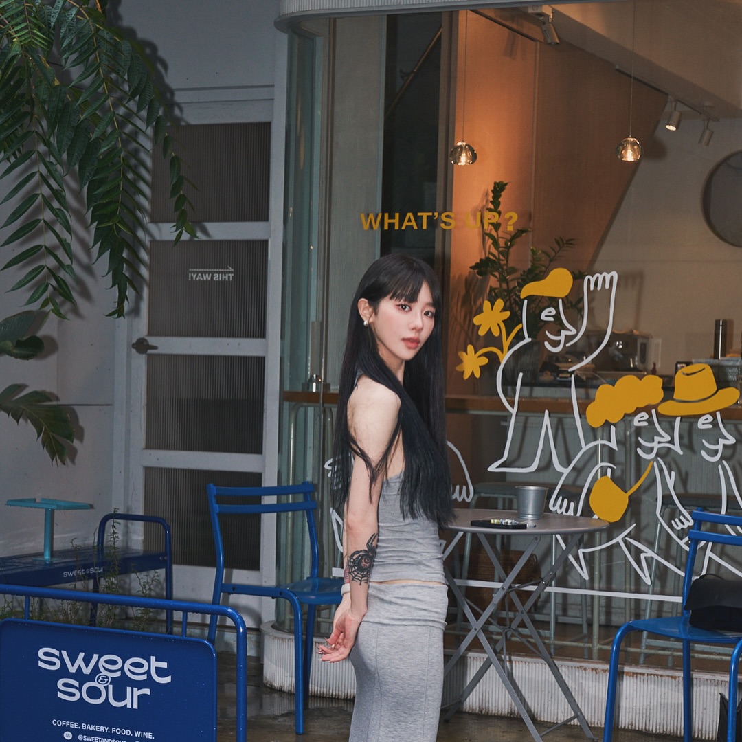 美麗妄娜 - 美麗妄娜 added a new photo.