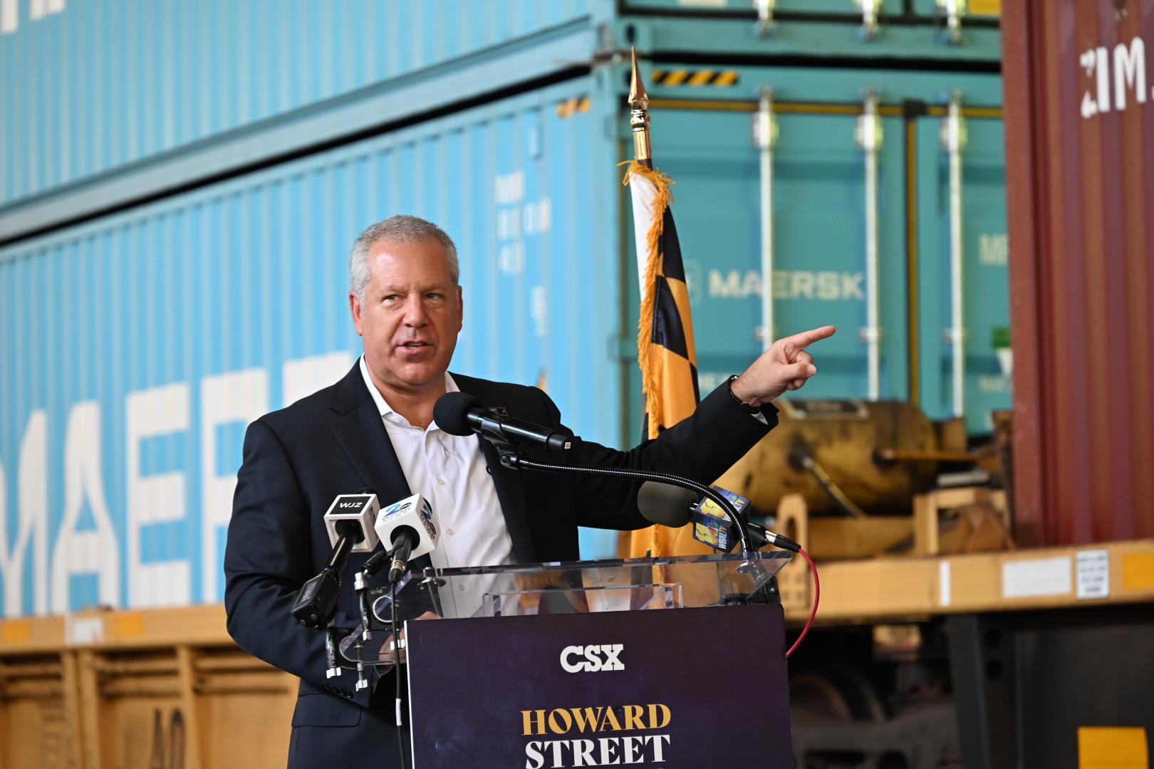 Railfan - BREAKING NEWS: CEO Joe Hinrichs Out at CSX CSX Transportation ...