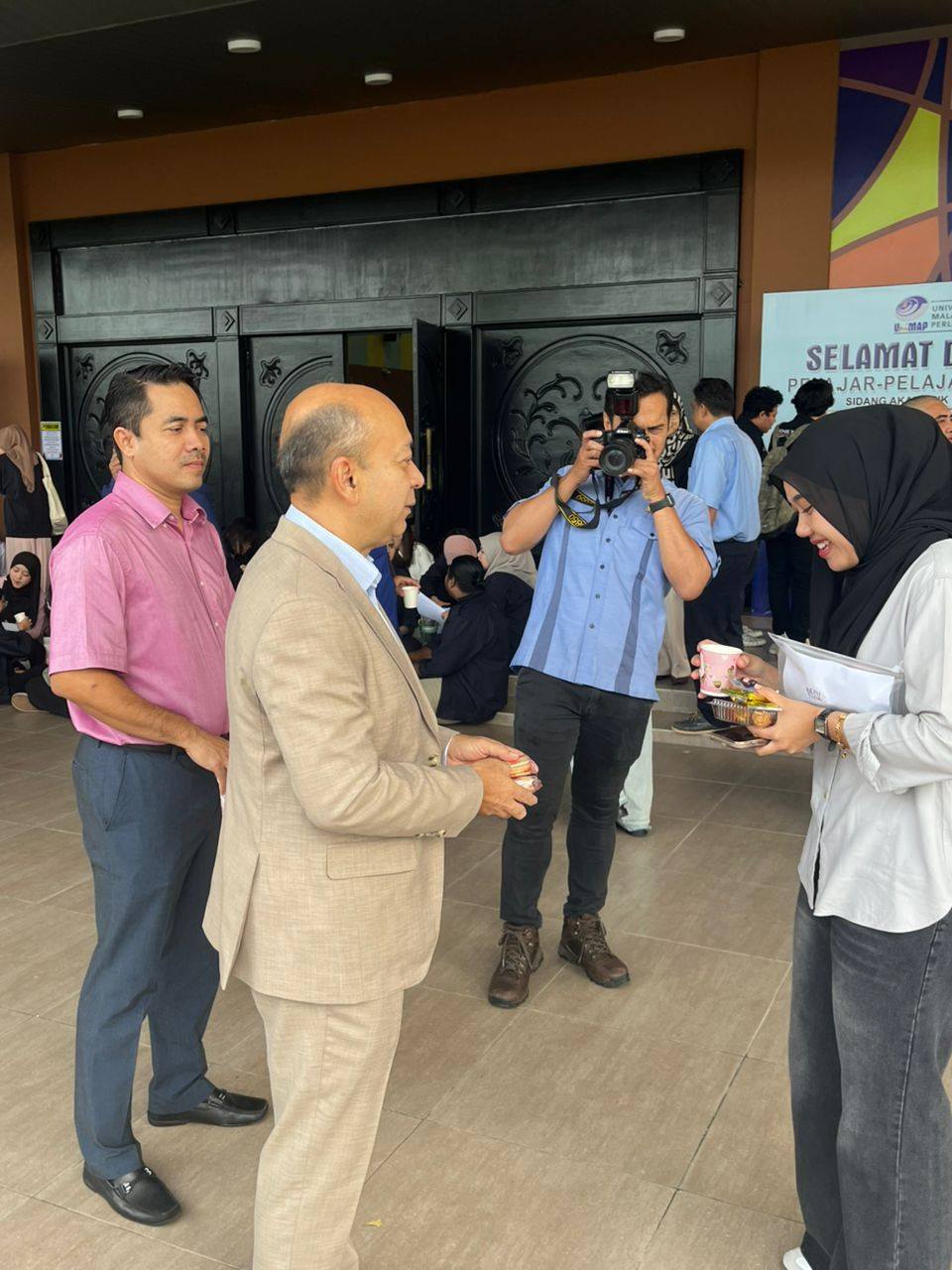 Faku... - Fakulti Kejuruteraan dan Teknologi Elektronik Unimap