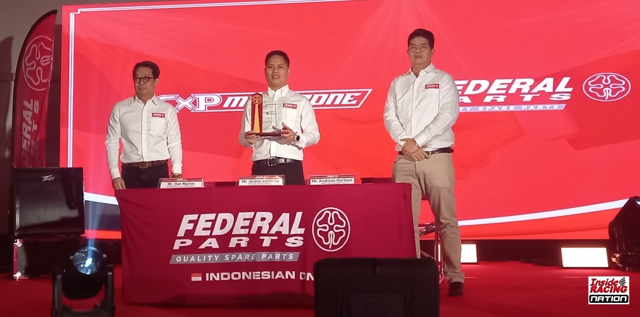 InsideRACING Magazine added a new... - InsideRACING Magazine