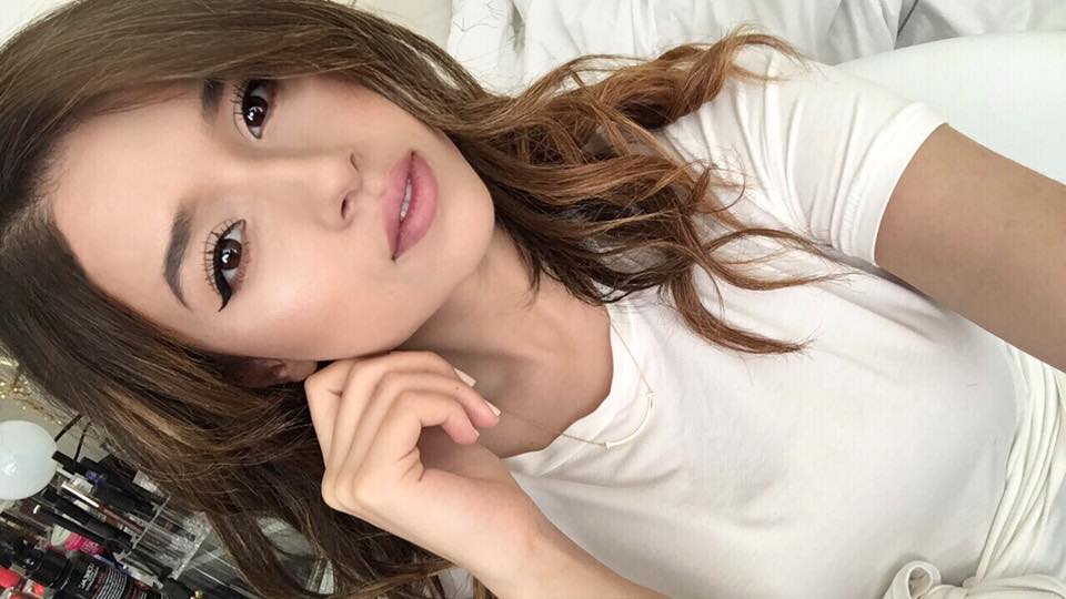 sideways poki 🌺 www.twitch.tv/pokimane