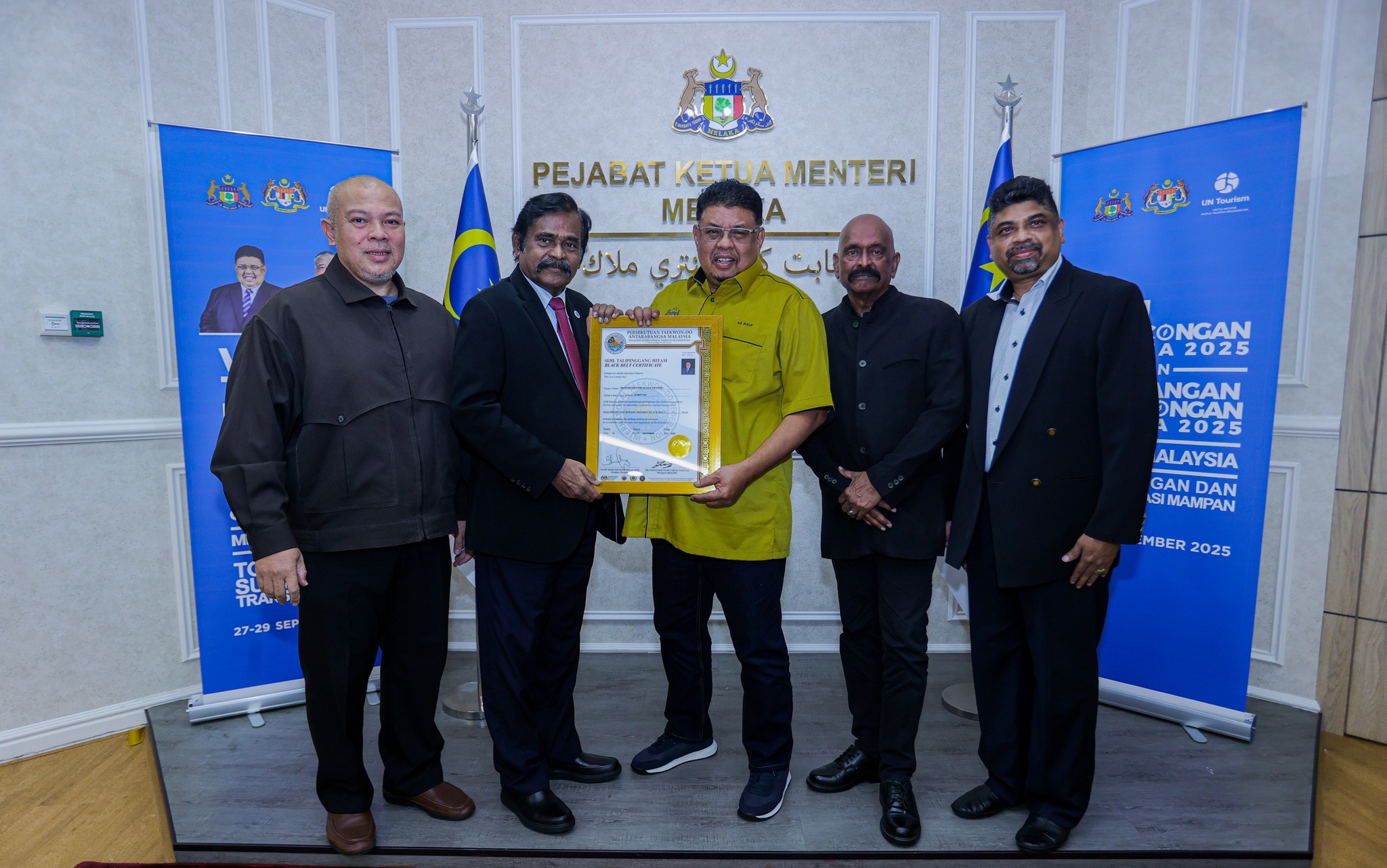 Ab Rauf Yusoh - 23 September 2025 – Petang tadi saya... | Facebook
