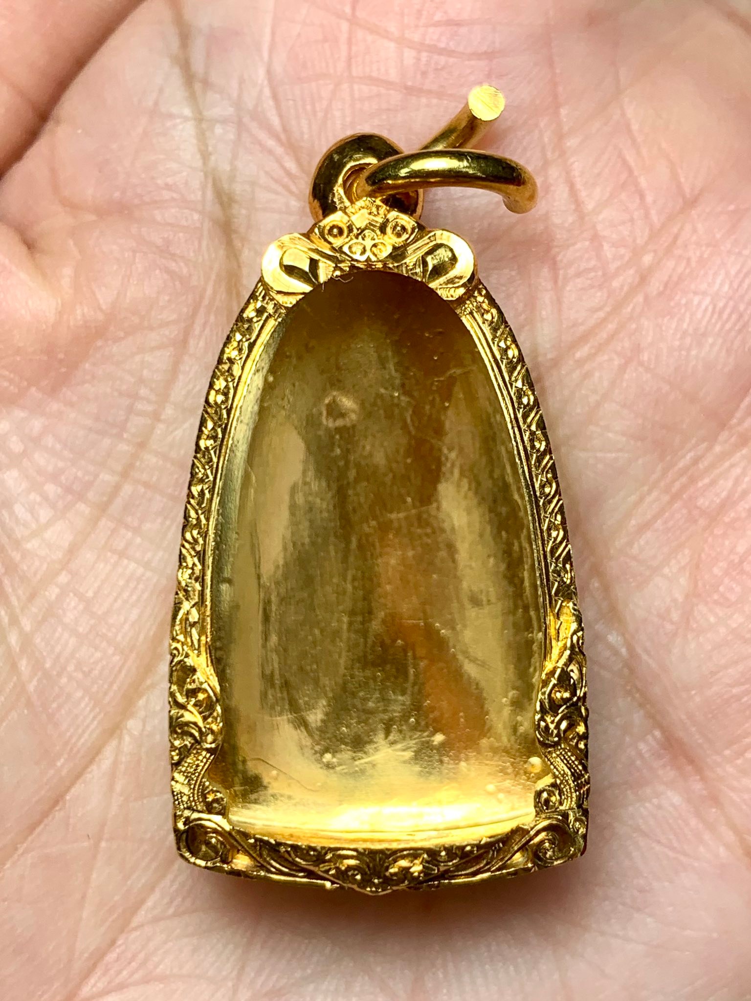 ตลับพระคง🌟... - ร้านตลับทองฐิติ - Gold Casing for Amulet | Facebook
