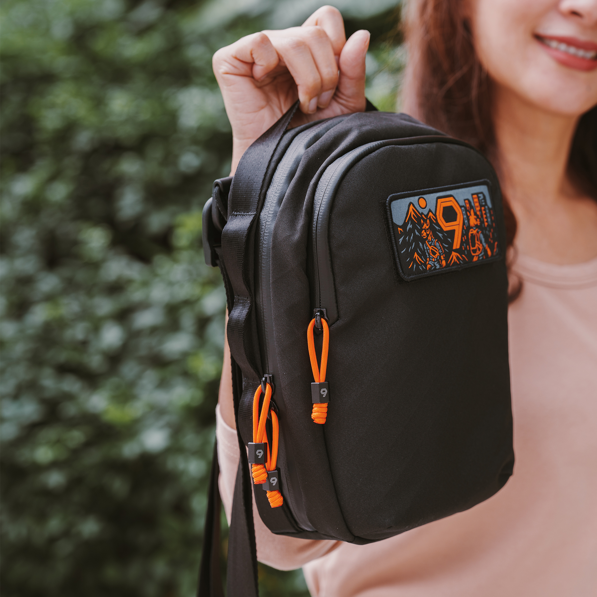 กระเป๋า Alpaka - Metro Sling Max – 9th Anniversary Edition กระเป๋า 