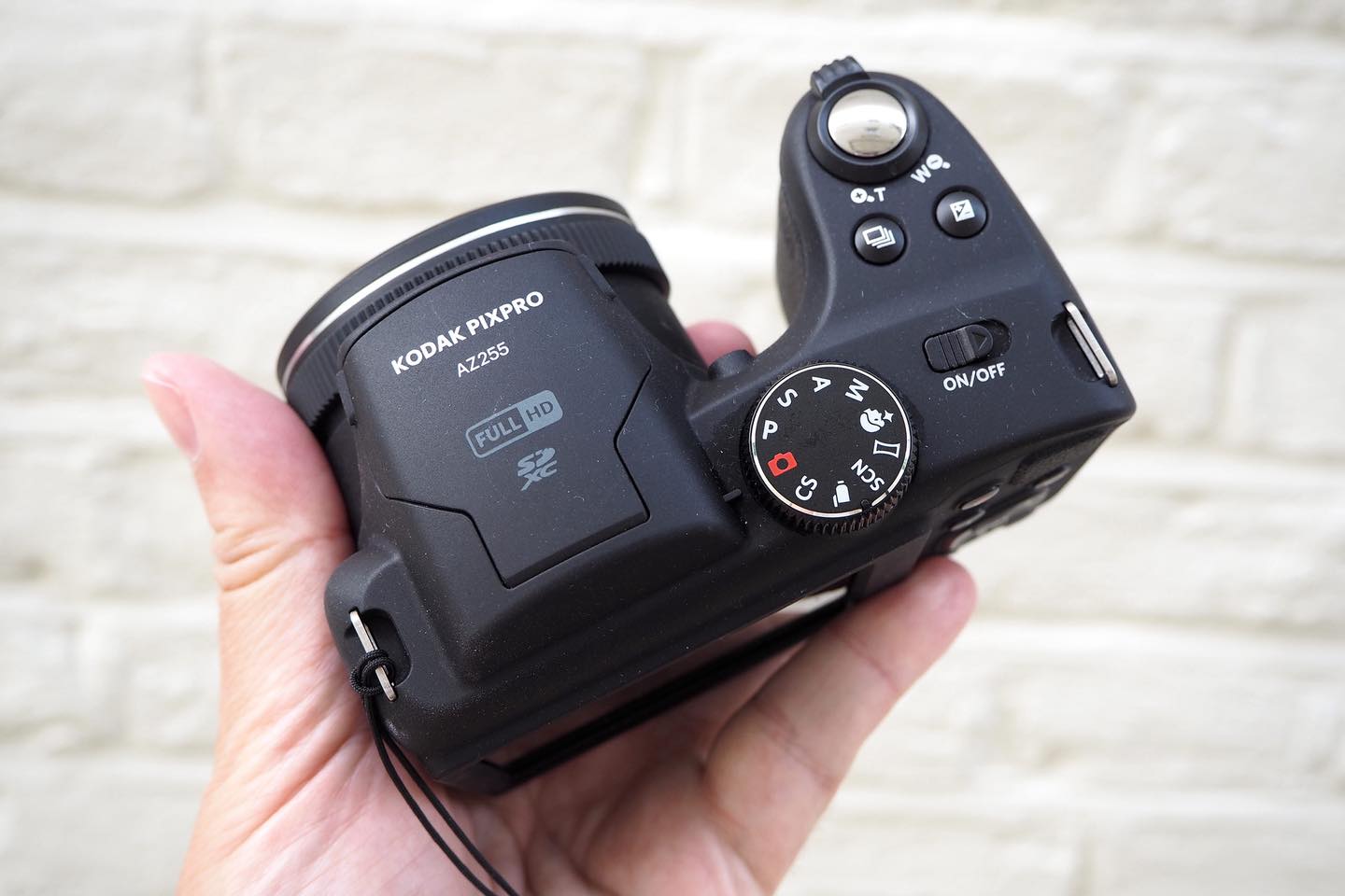 Kodak PixPro AZ255 review: cheap and cheerful superzoom ... The 