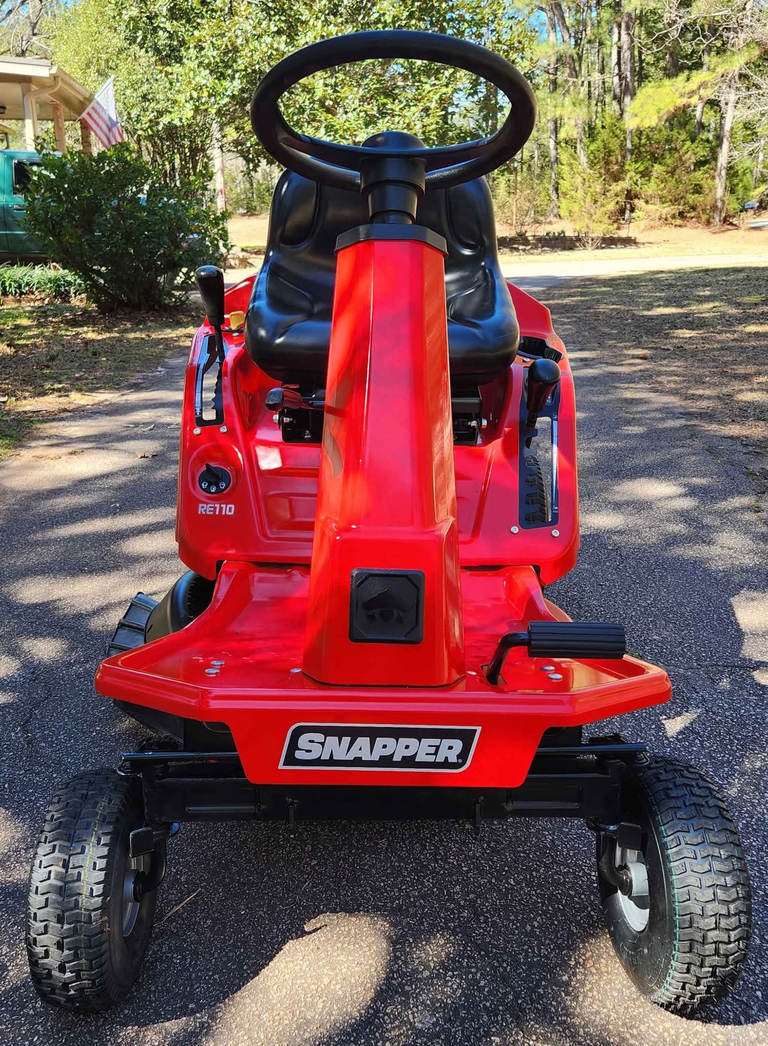 Super Nice Snapper RE110 Rear Engine Rider (possible free delivery ...