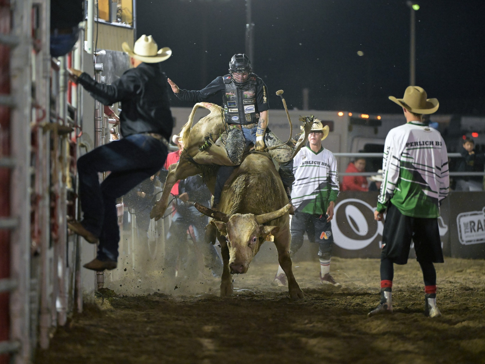Whoop-Up Days - The Lethbridge & District Pro Rodeo... | Facebook