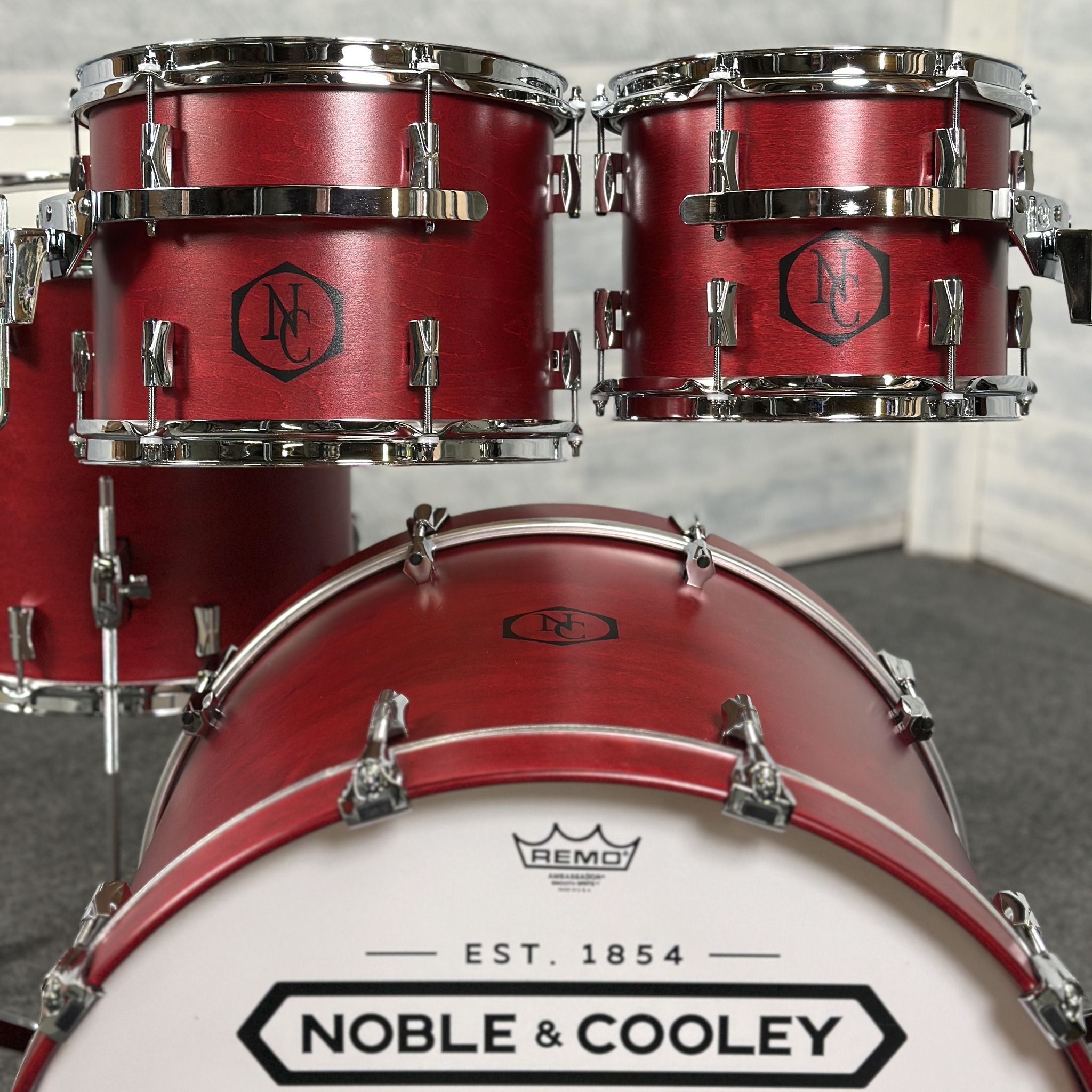 Noble & Cooley CD maple 5-piece drum set in cherry stain
