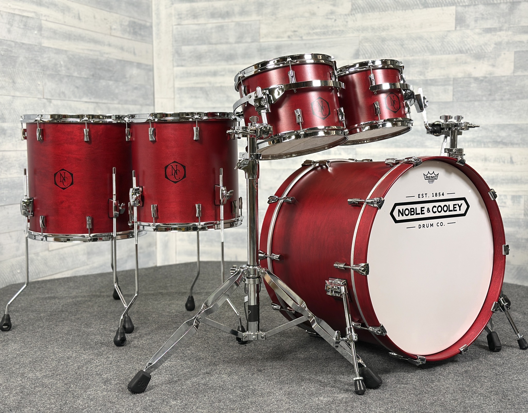 noble　CDセット Noble & Cooley CD maple 5-piece drum set in cherry stain