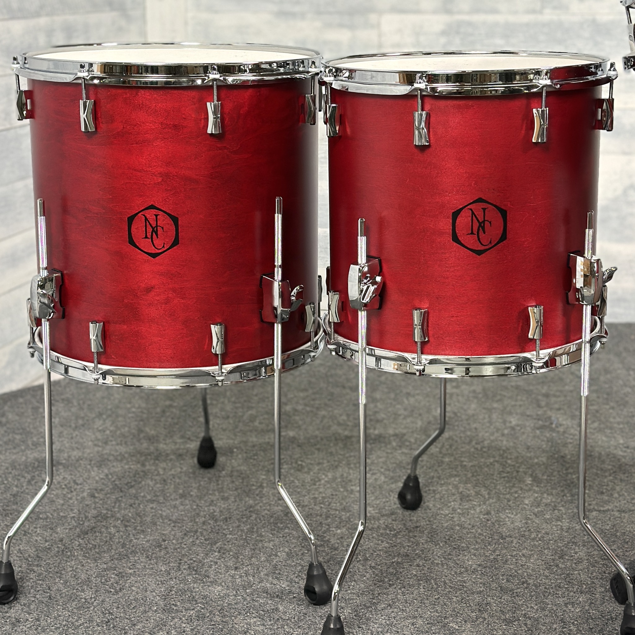 Noble & Cooley CD maple 5-piece drum set in cherry stain